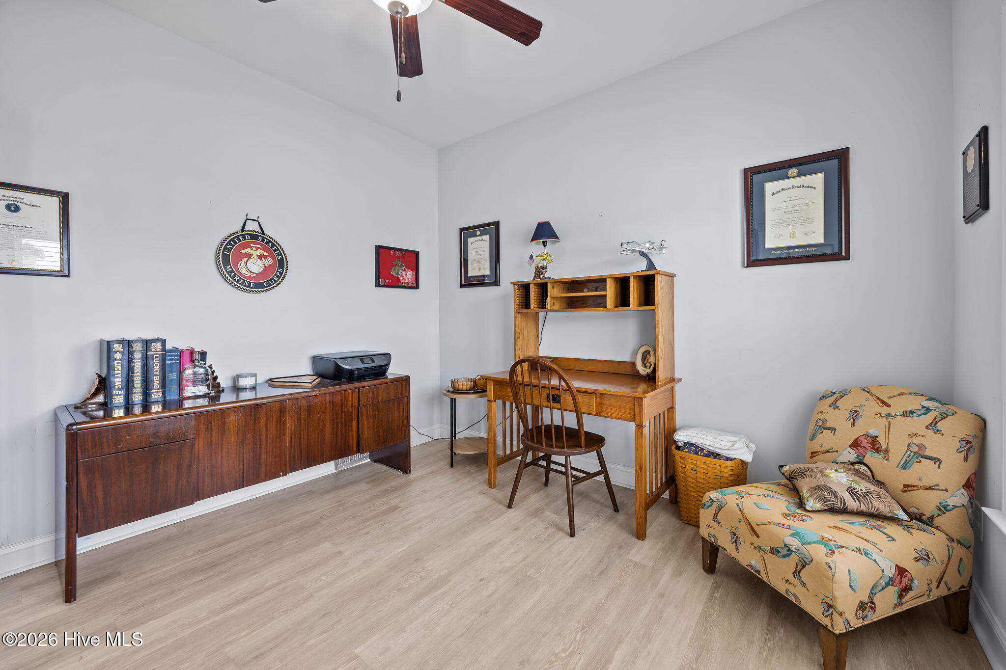 100567185 | Photo 16