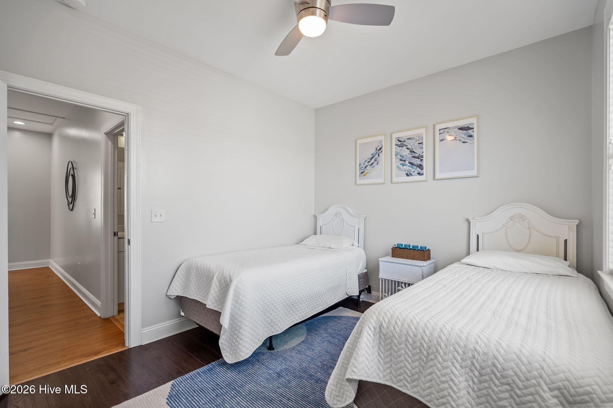 100560488 | Photo 23