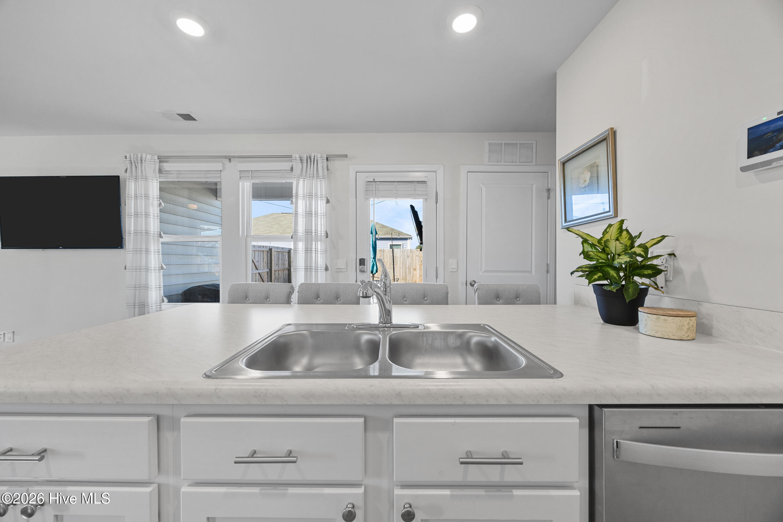 100555652 | Photo 22