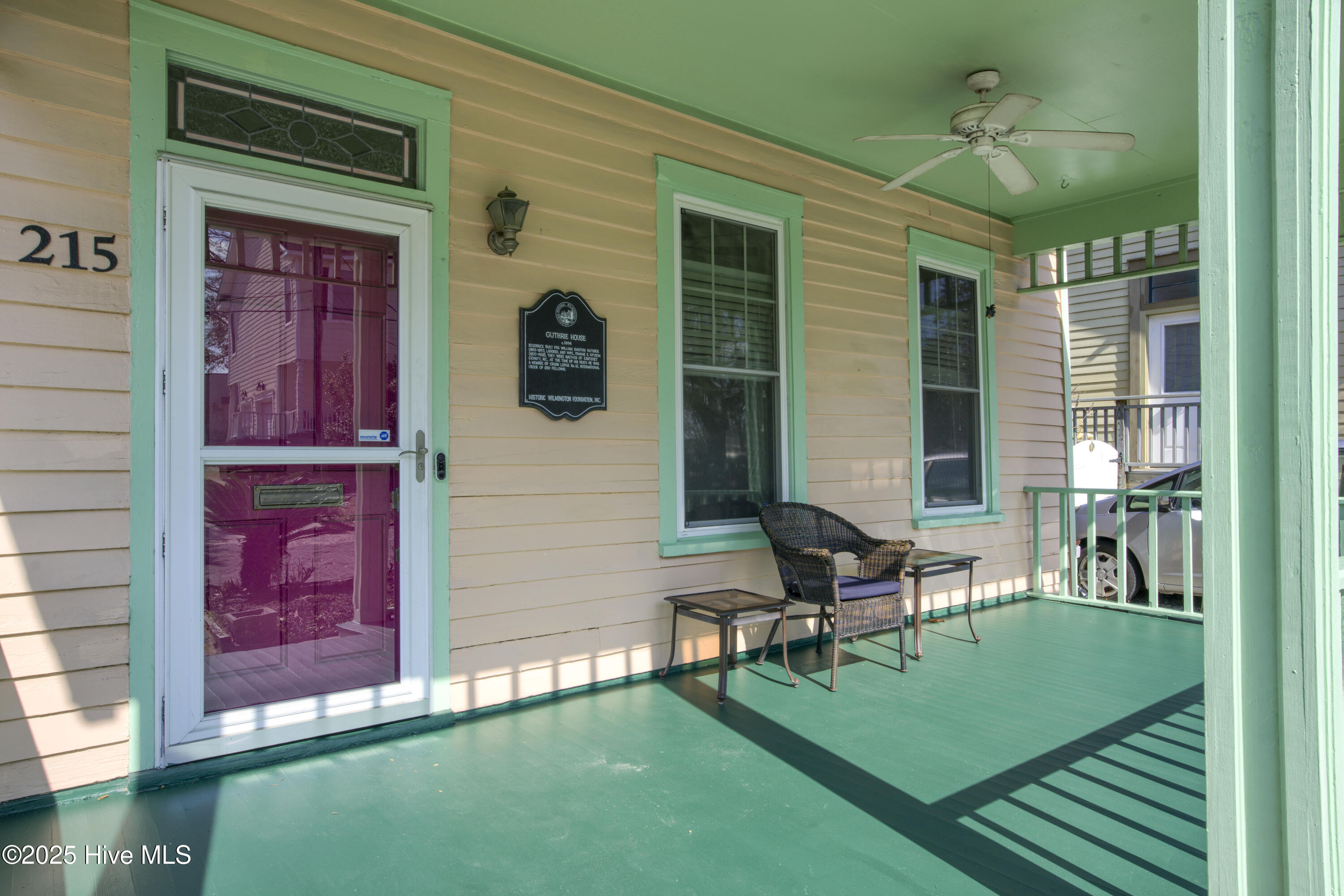 215 Queen St. - Exterior - Edited_4