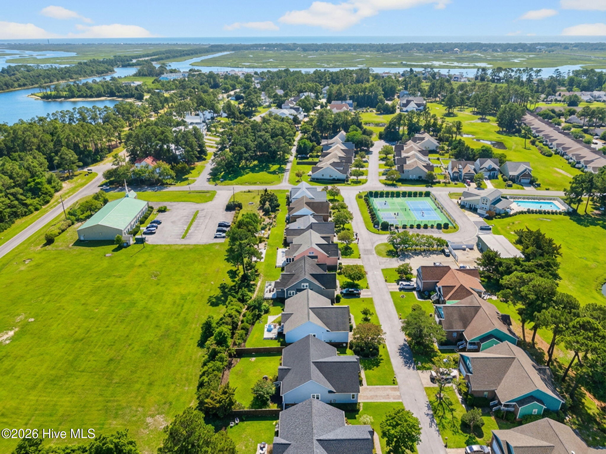 100558158 | Photo 38