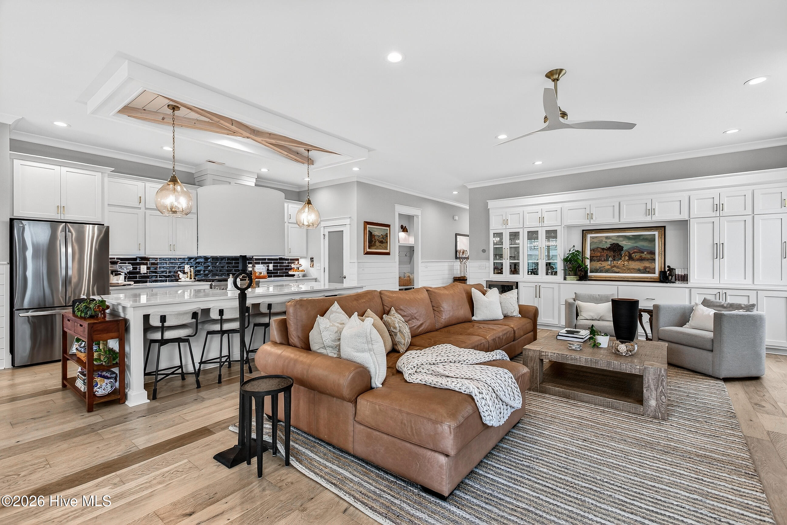 100564541 | Photo 13