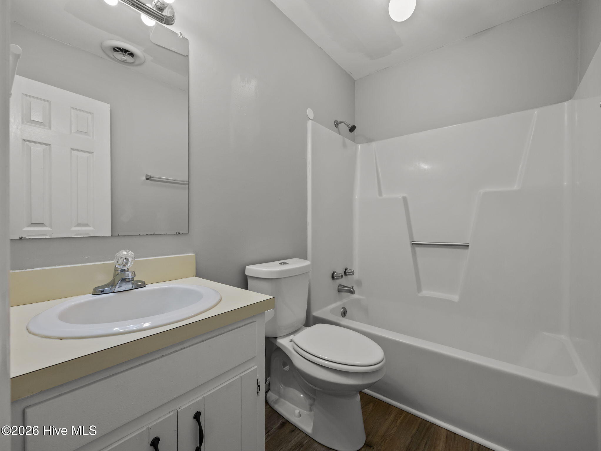 100561200 | Photo 12