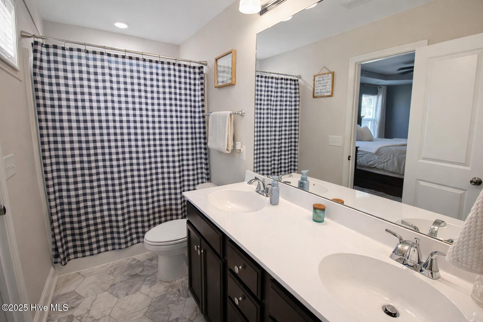 100546248 | Photo 13