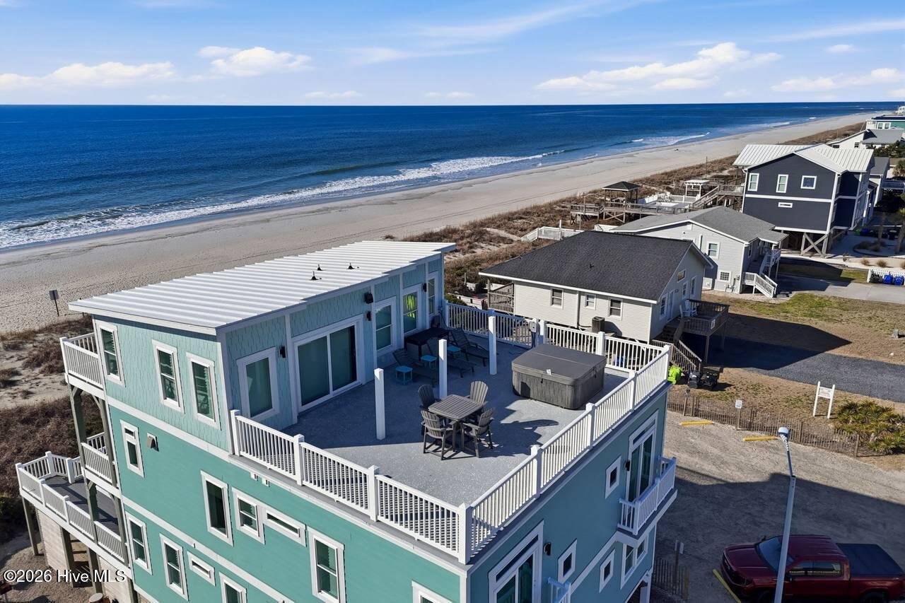 100560212 | Photo 90