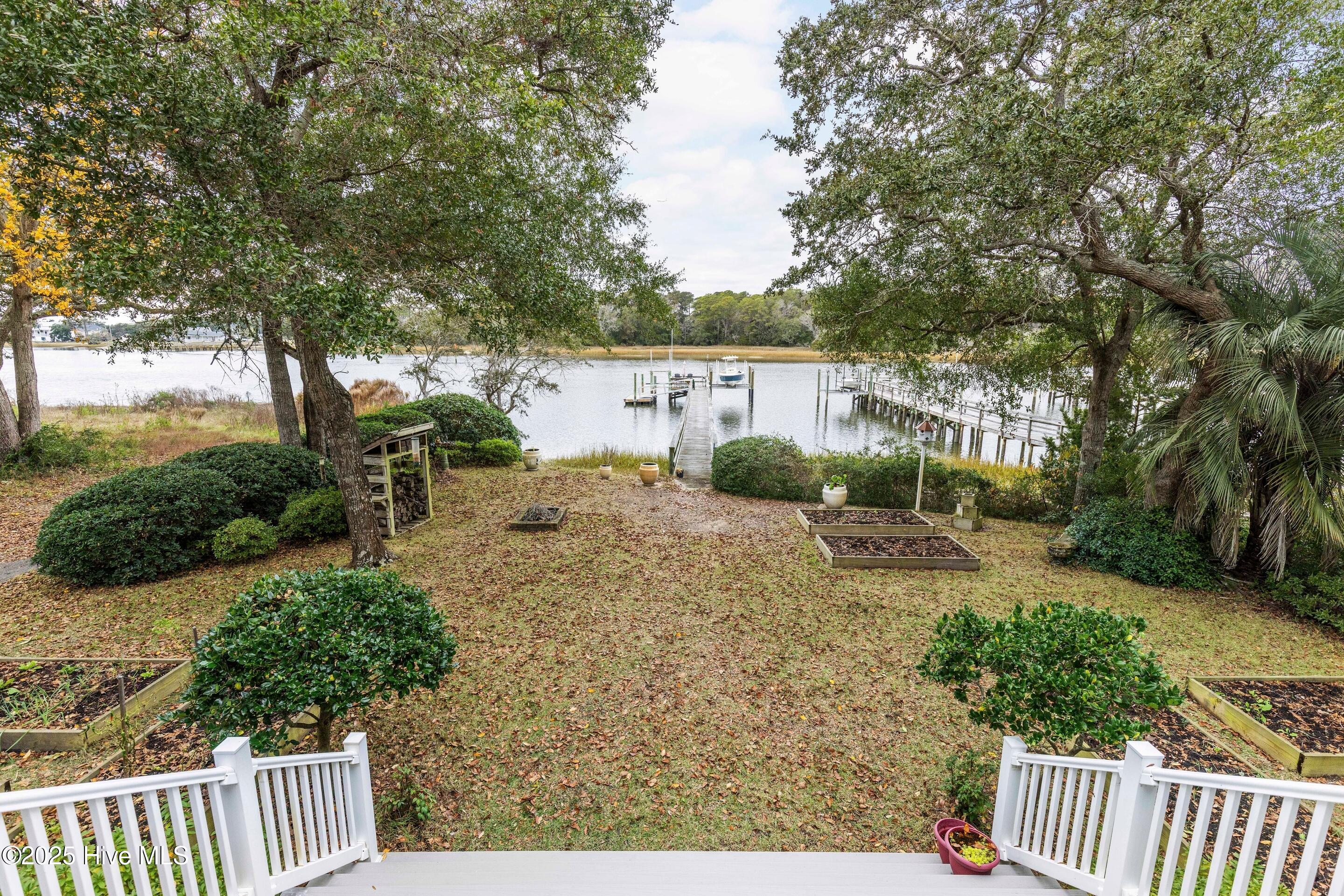 100544140 | Photo 93