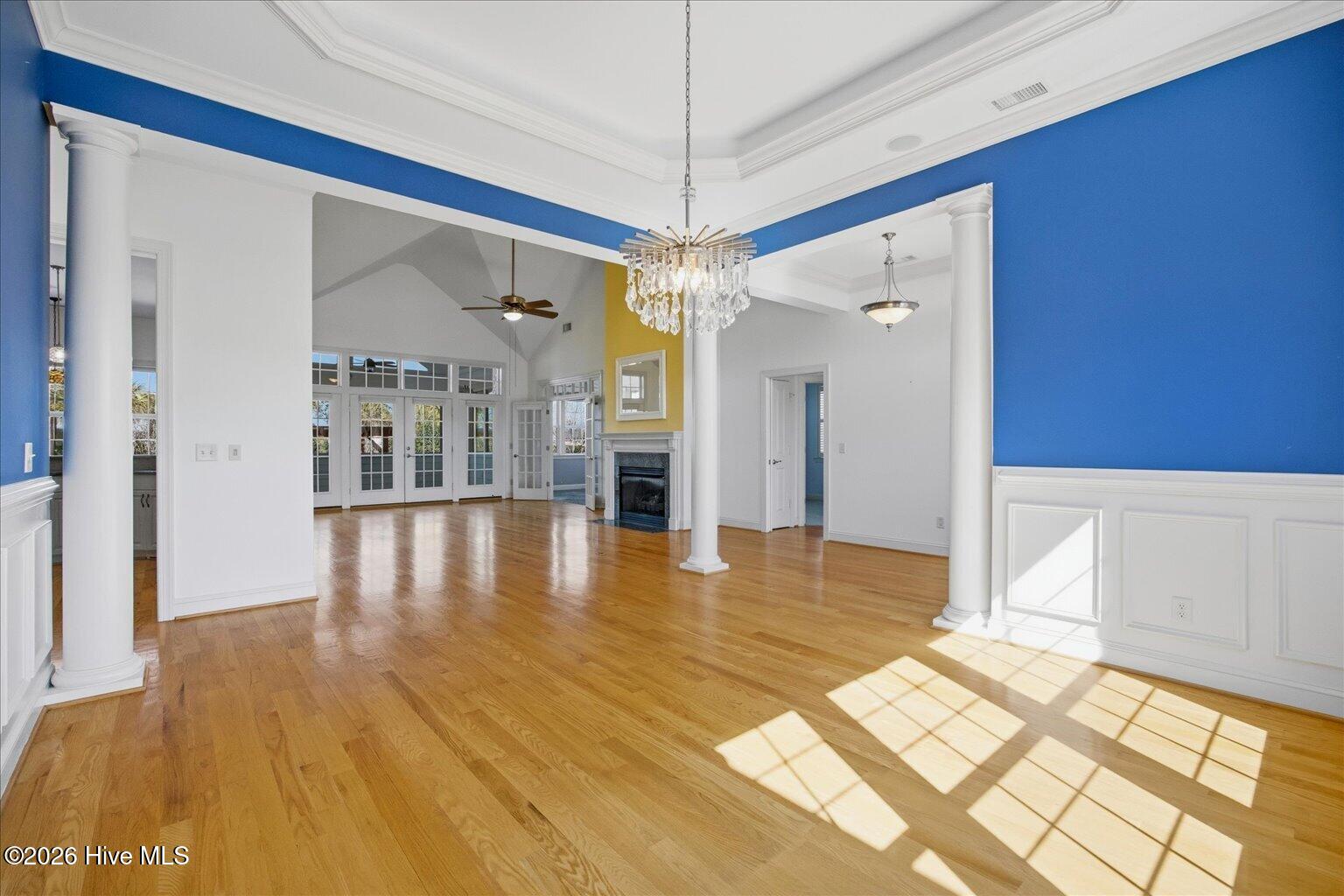 100557521 | Photo 14