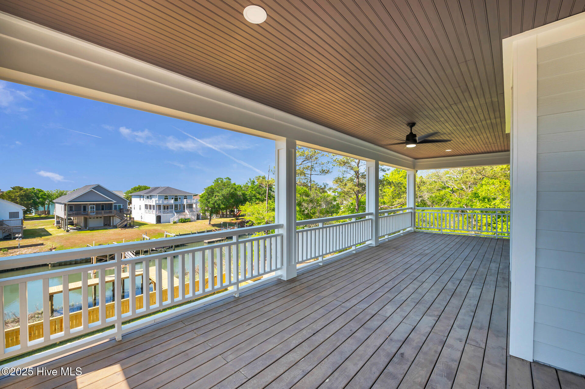 100547120 | Photo 68