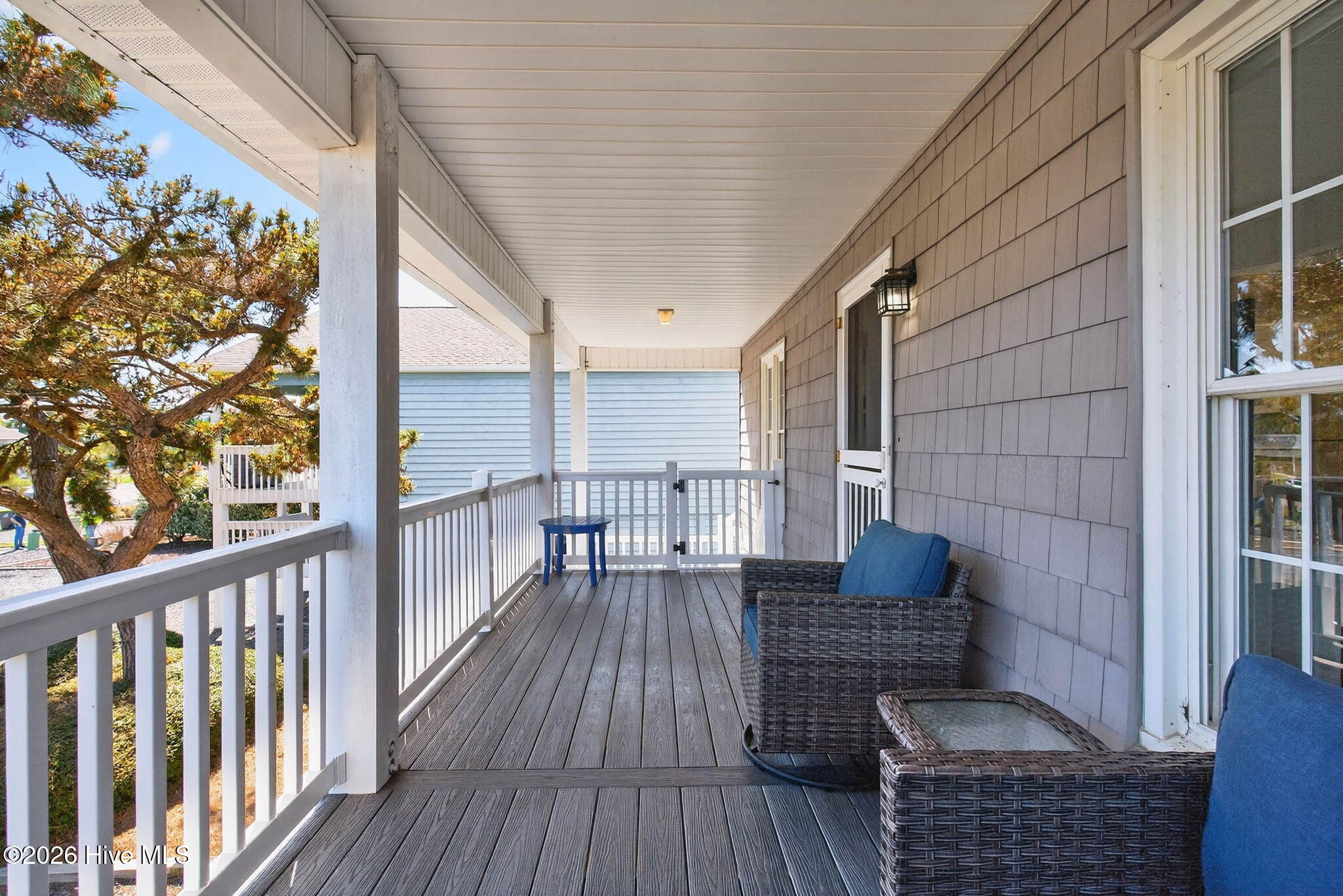 100564703 | Photo 19