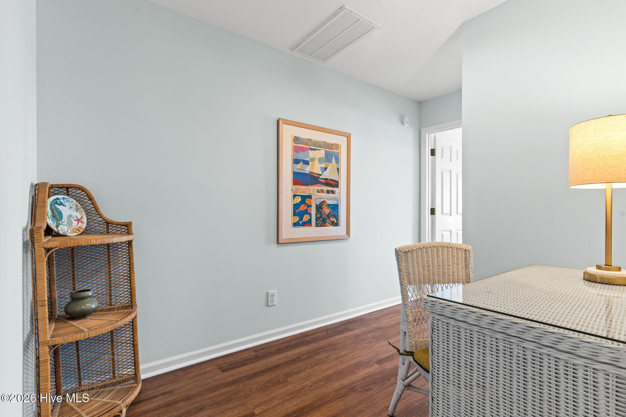 100564917 | Photo 42