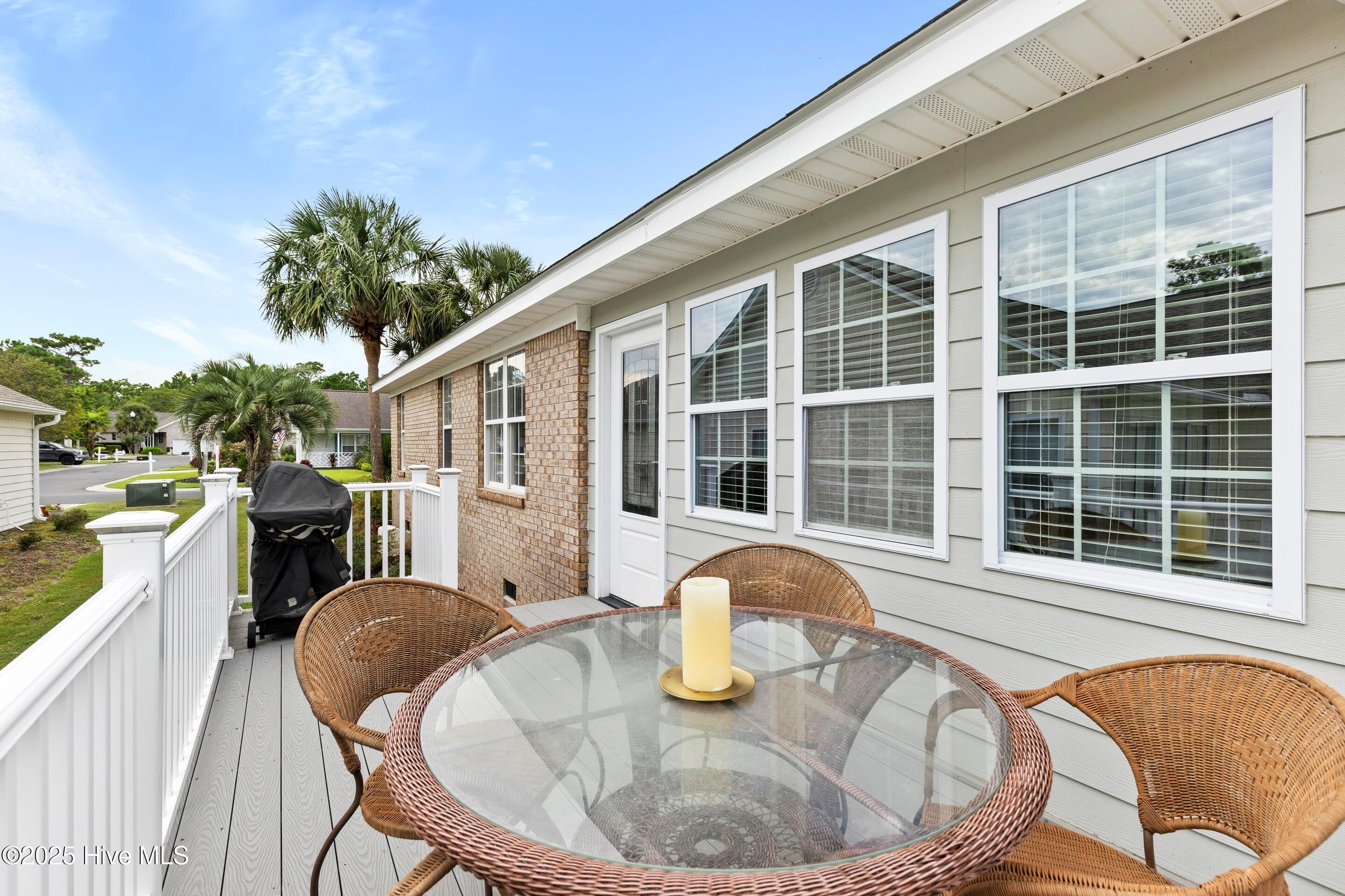 100528797 | Photo 43