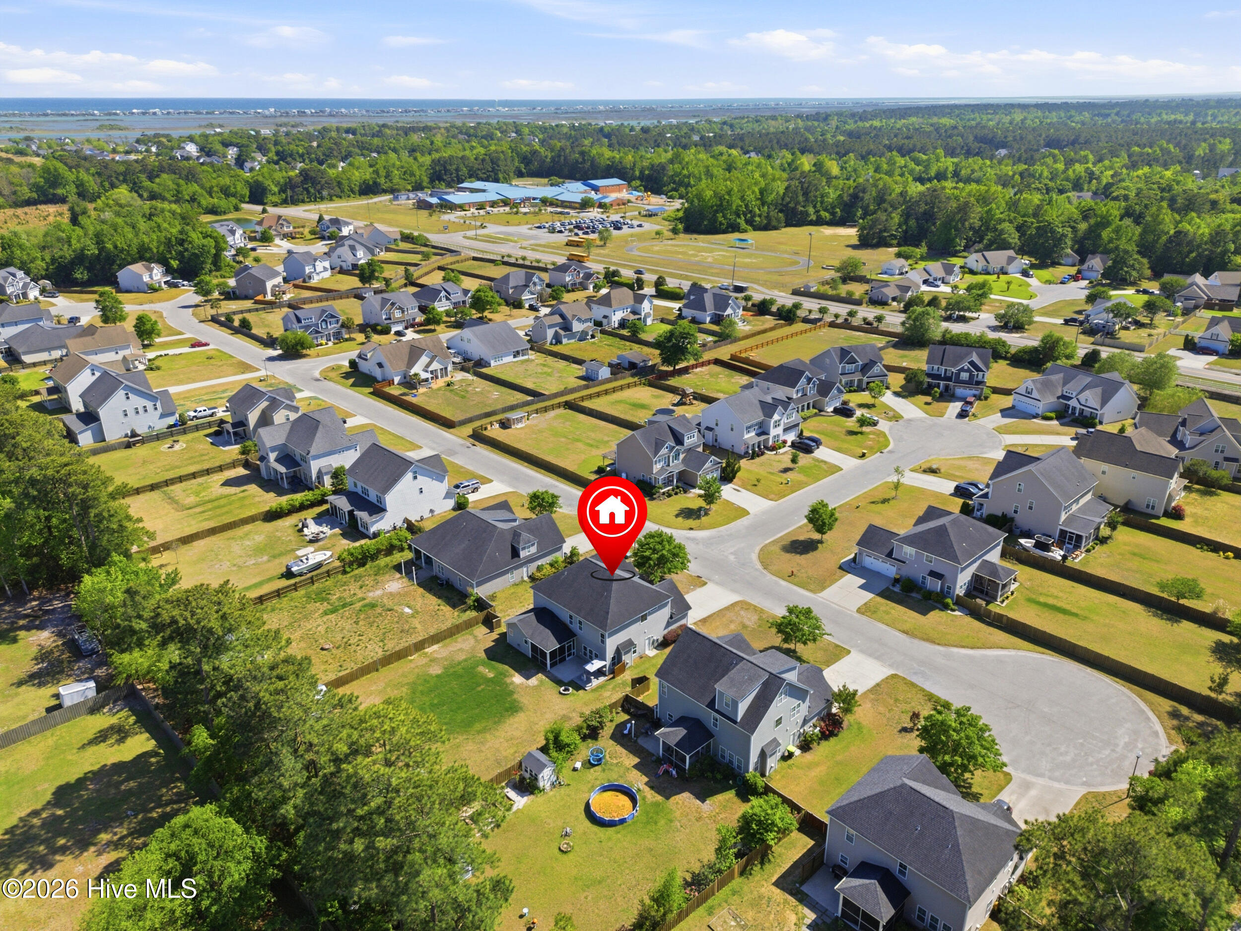 100569352 | Photo 63