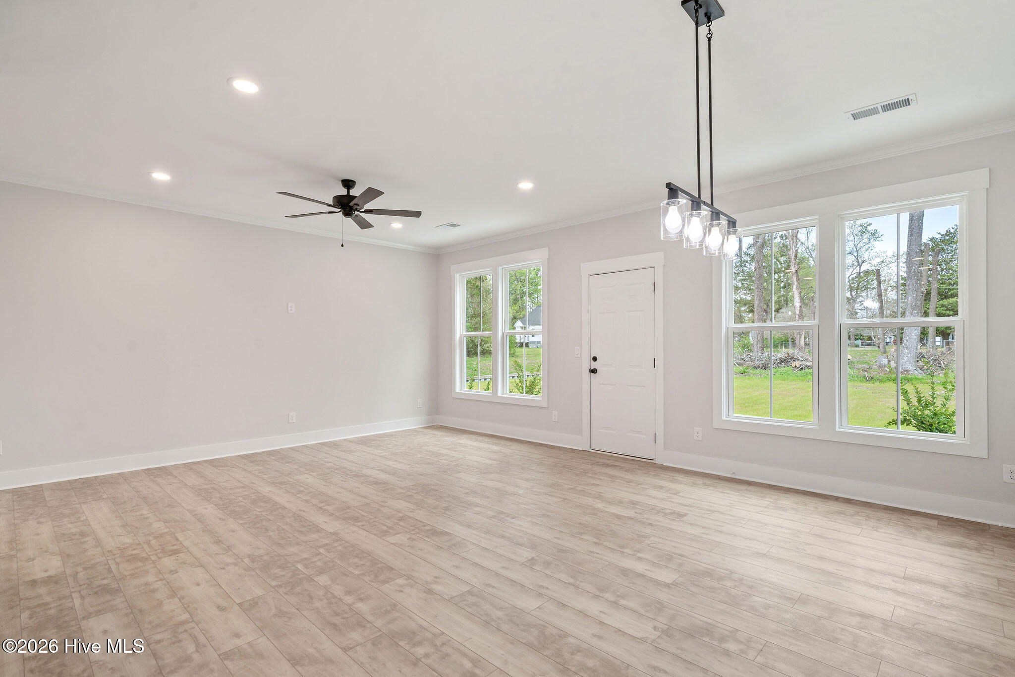 134 Currie Street, Wallace, NC 28466 – photo 7: 134currienew-008
