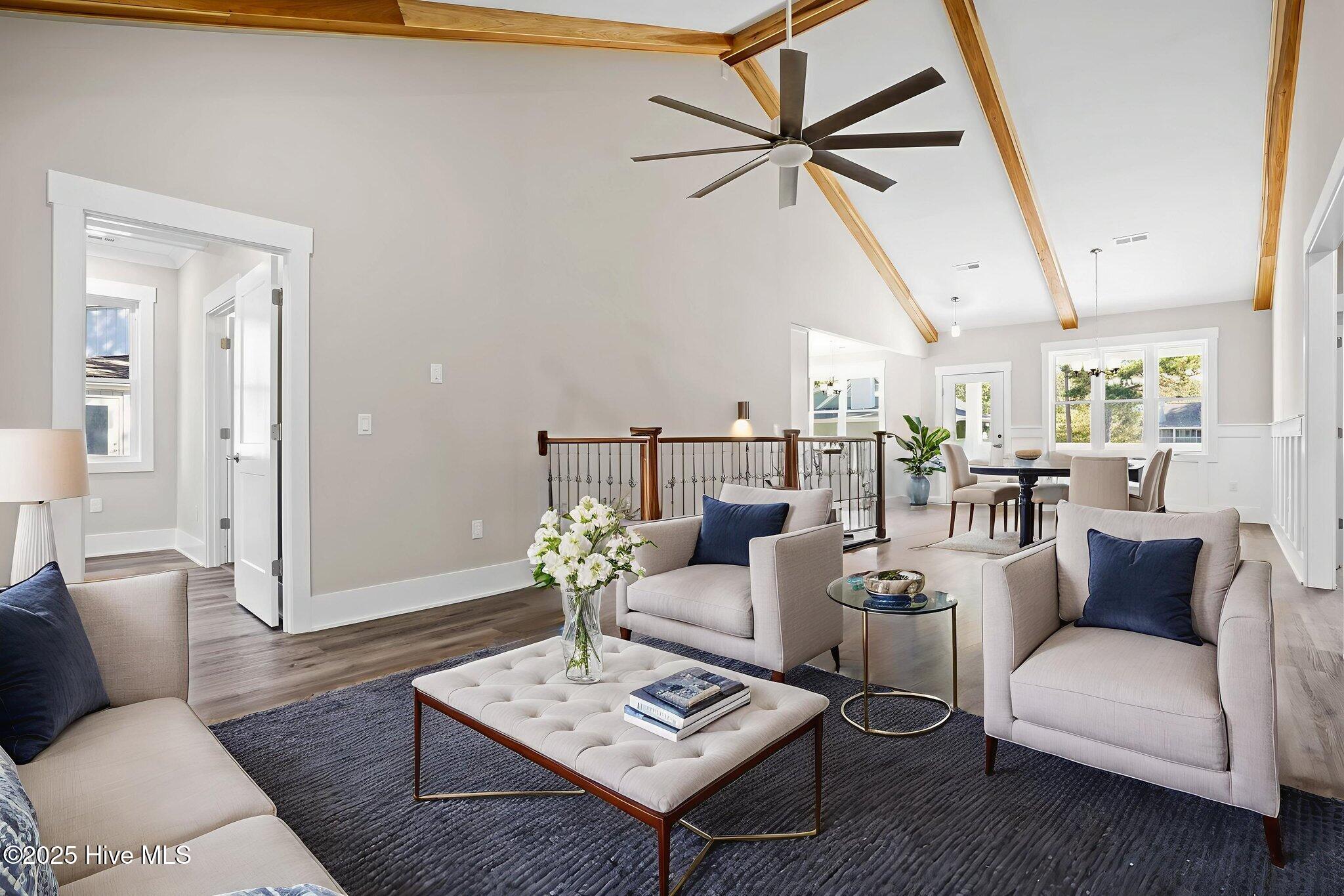 100535041 | Photo 16