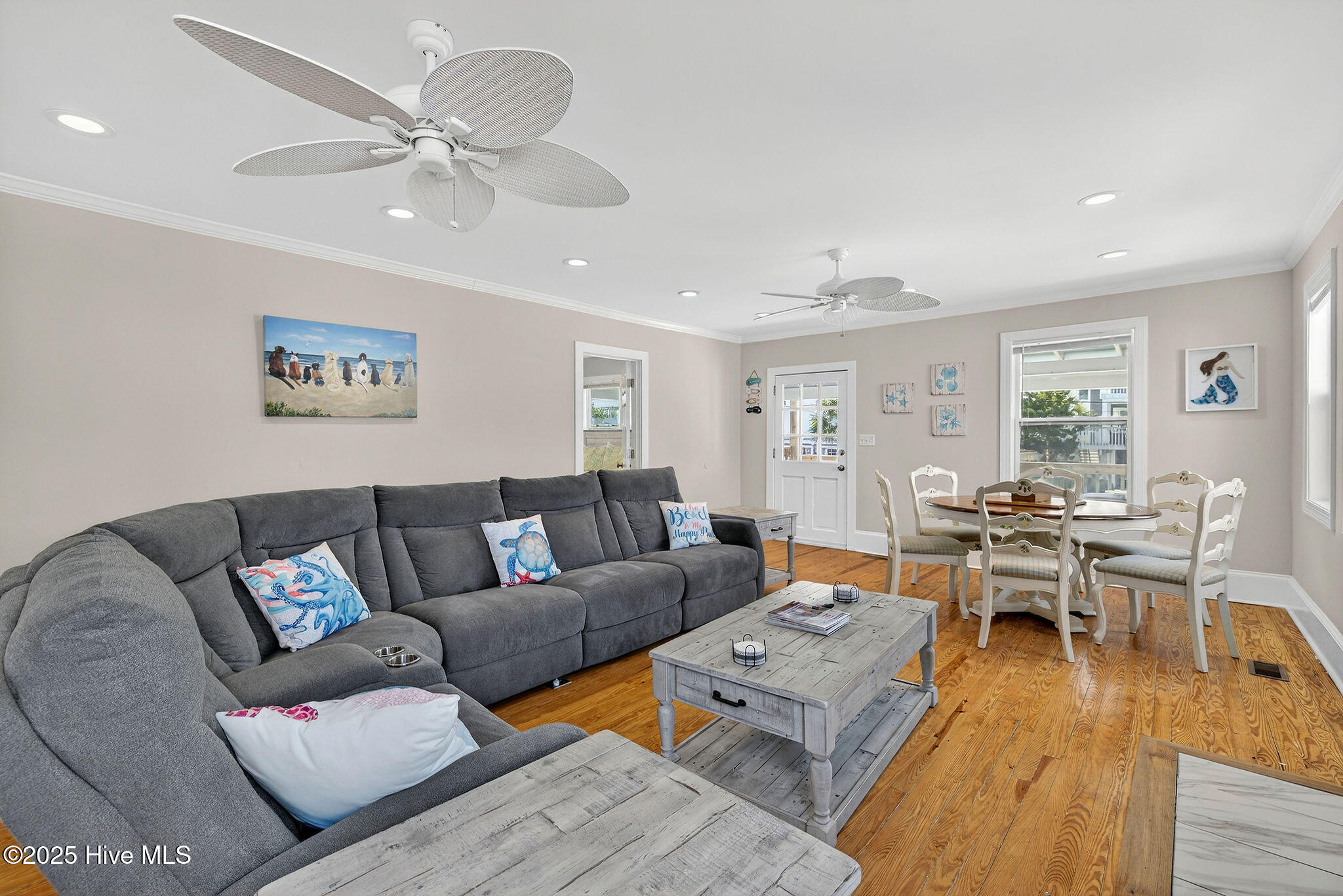 100543677 | Photo 17