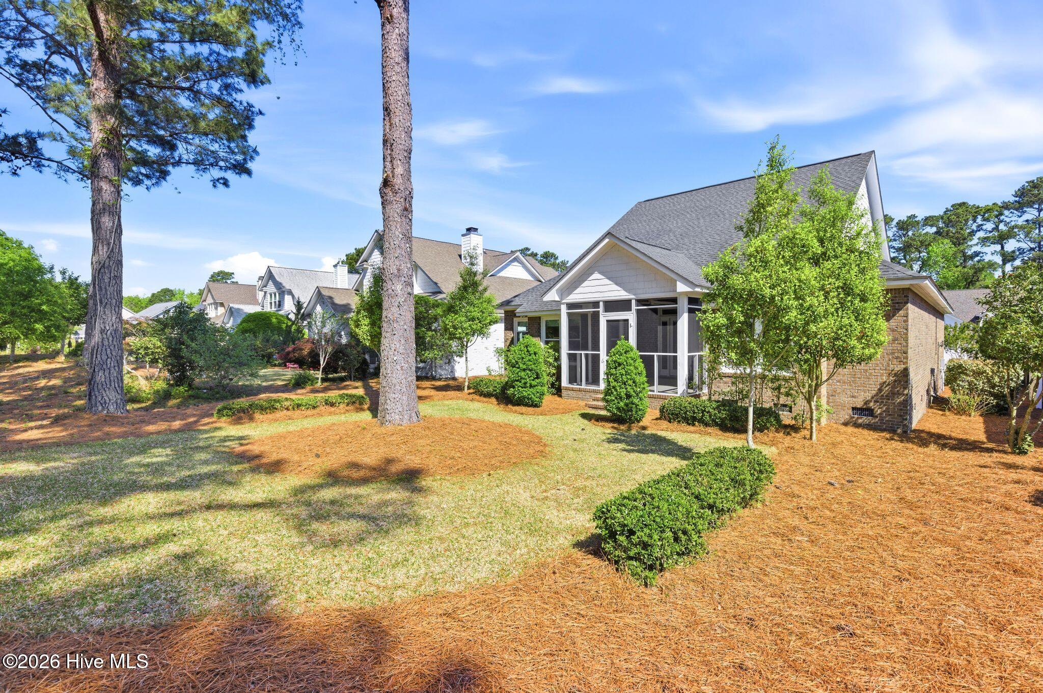 100567586 | Photo 40