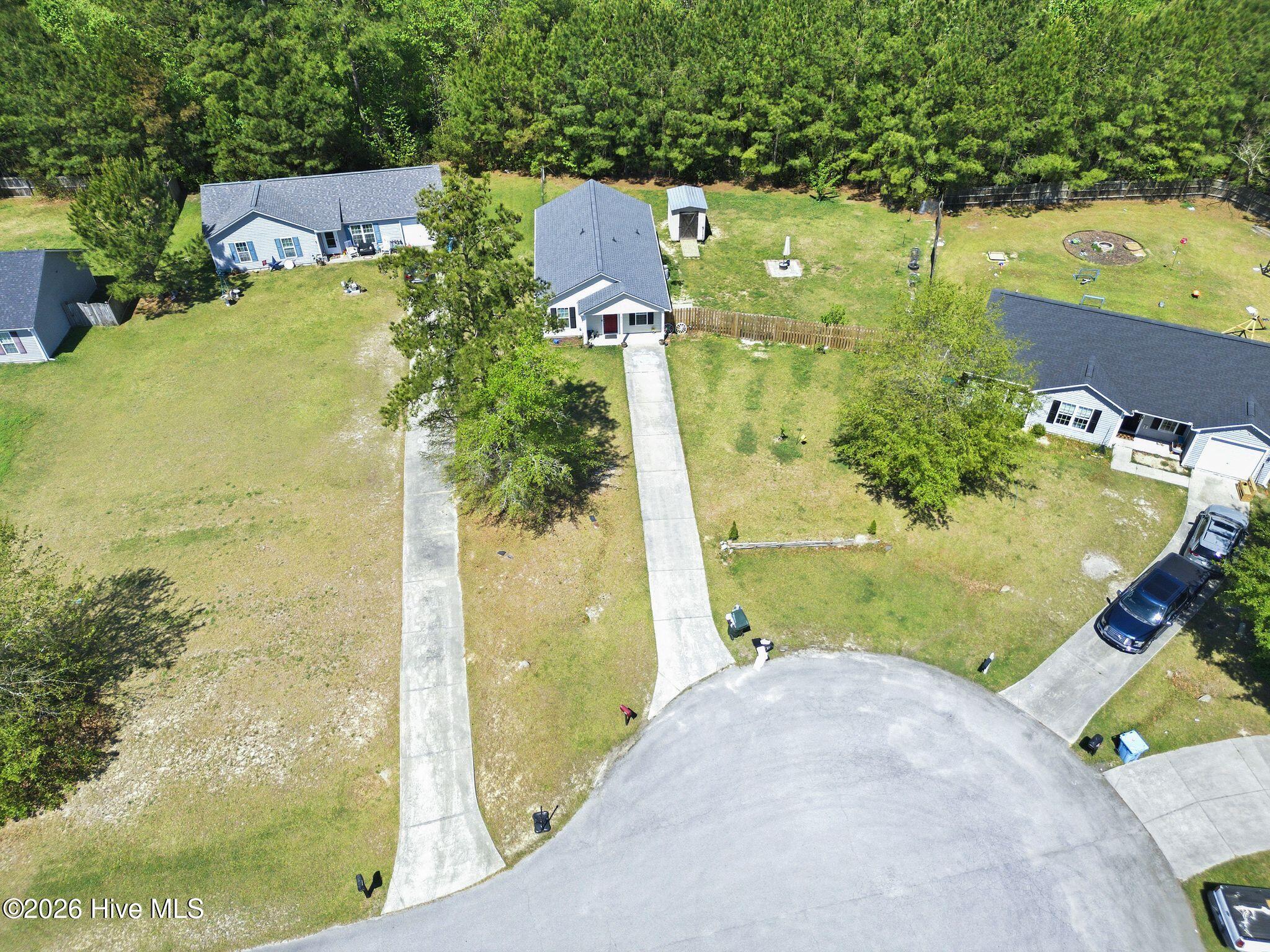 100567407 | Photo 39