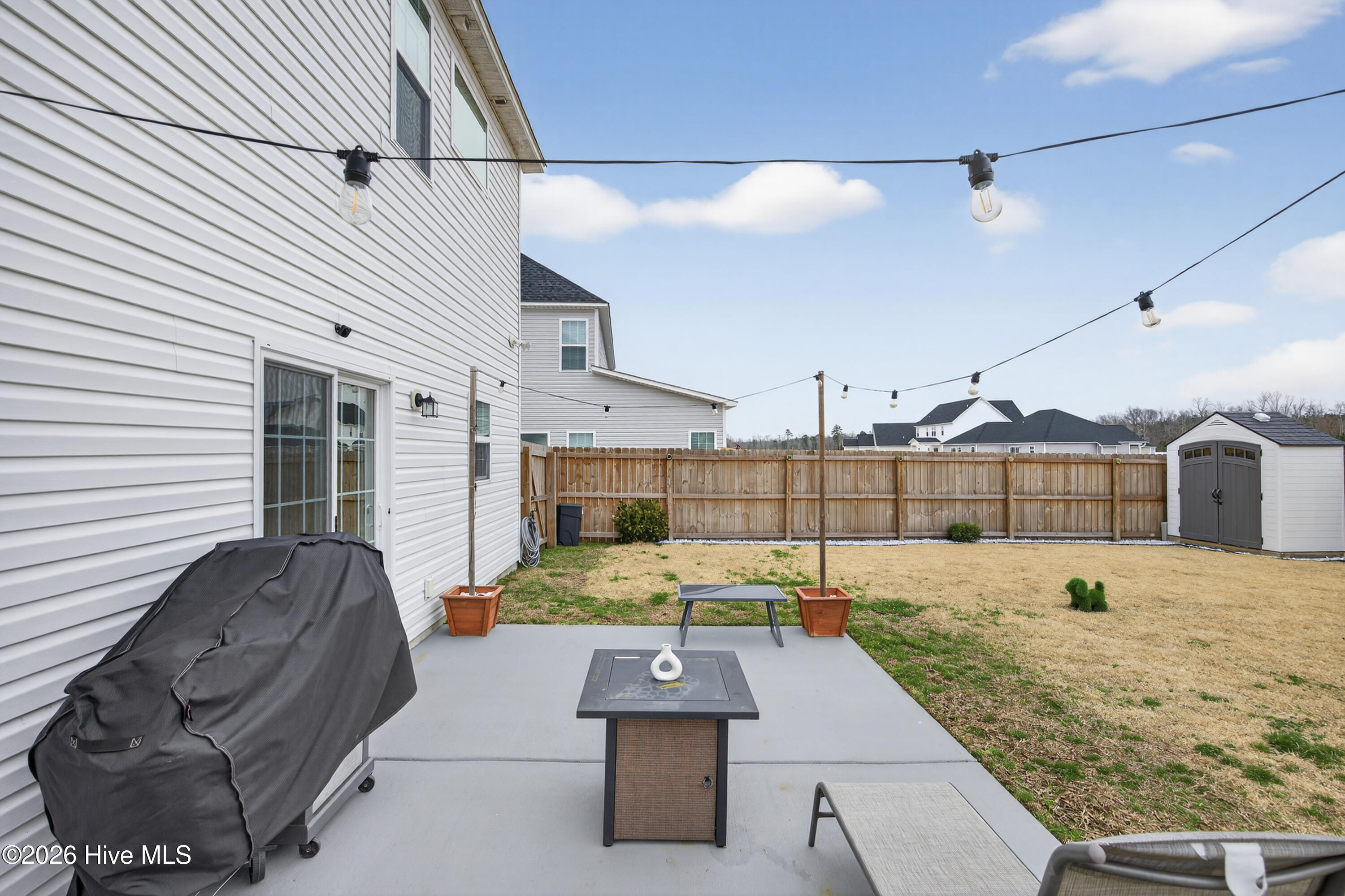 100558052 | Photo 47