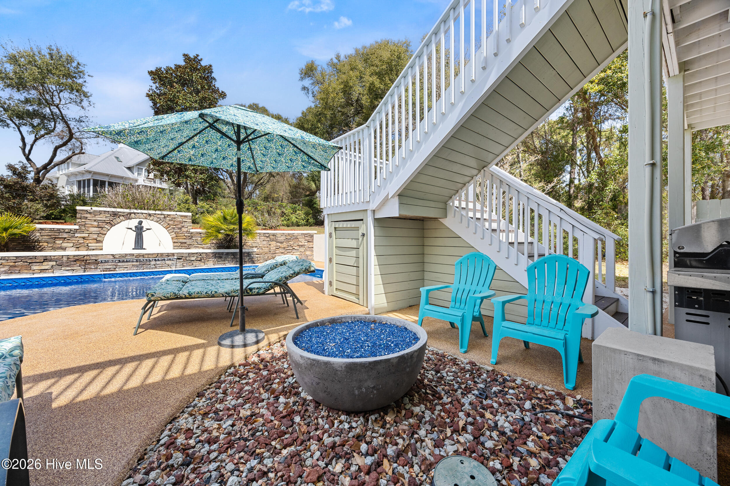 100567542 | Photo 70