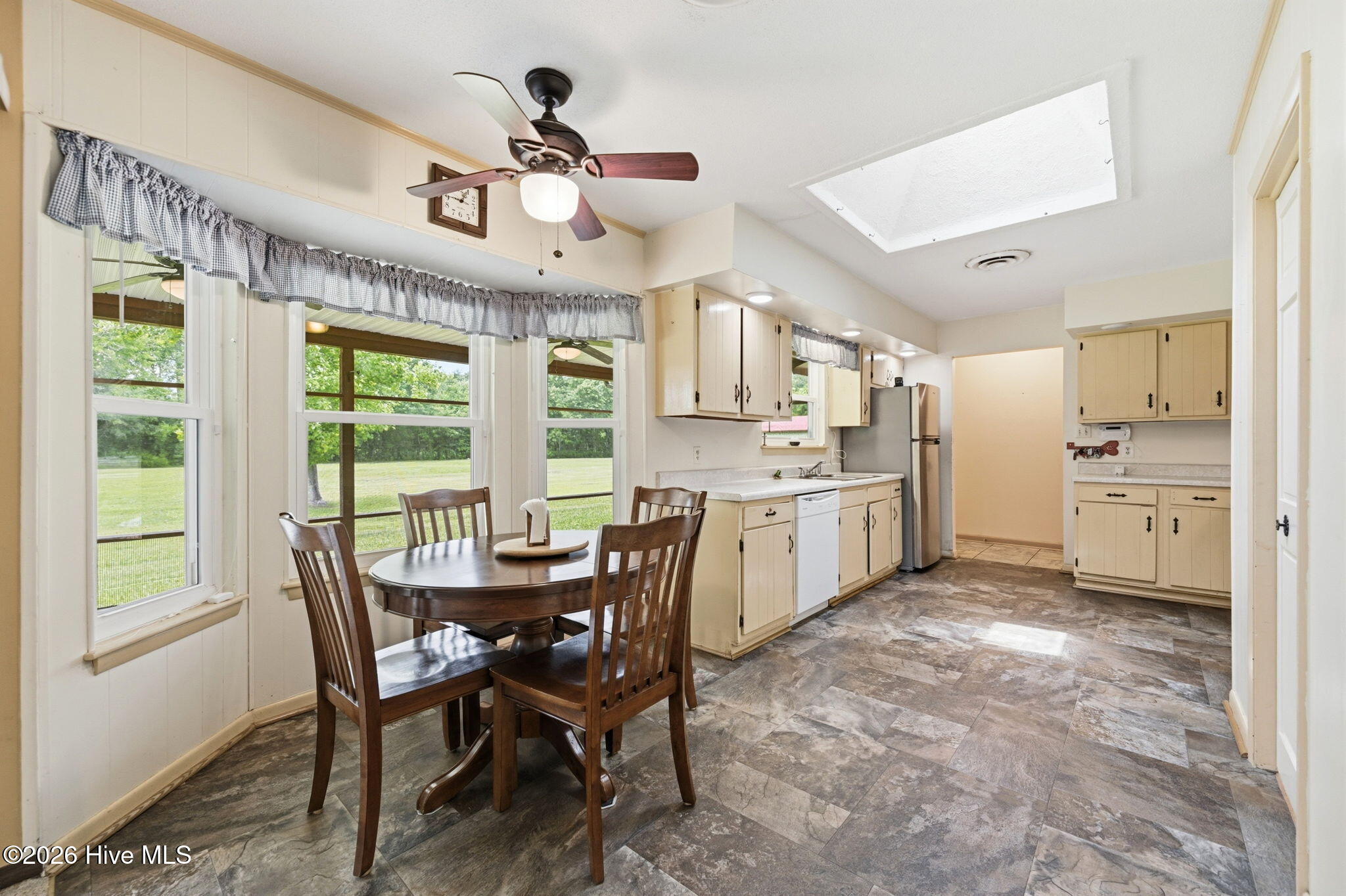 870 Haw Branch Road,Beulaville