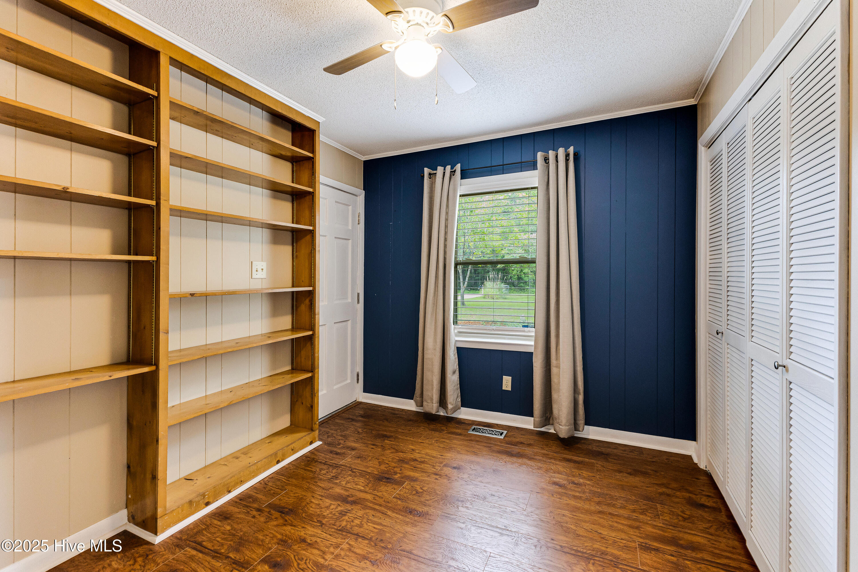 100523240 | Photo 16