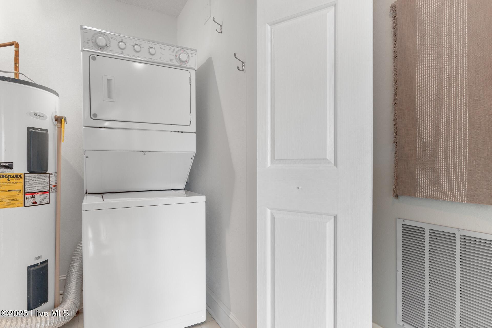 100520940 | Photo 22