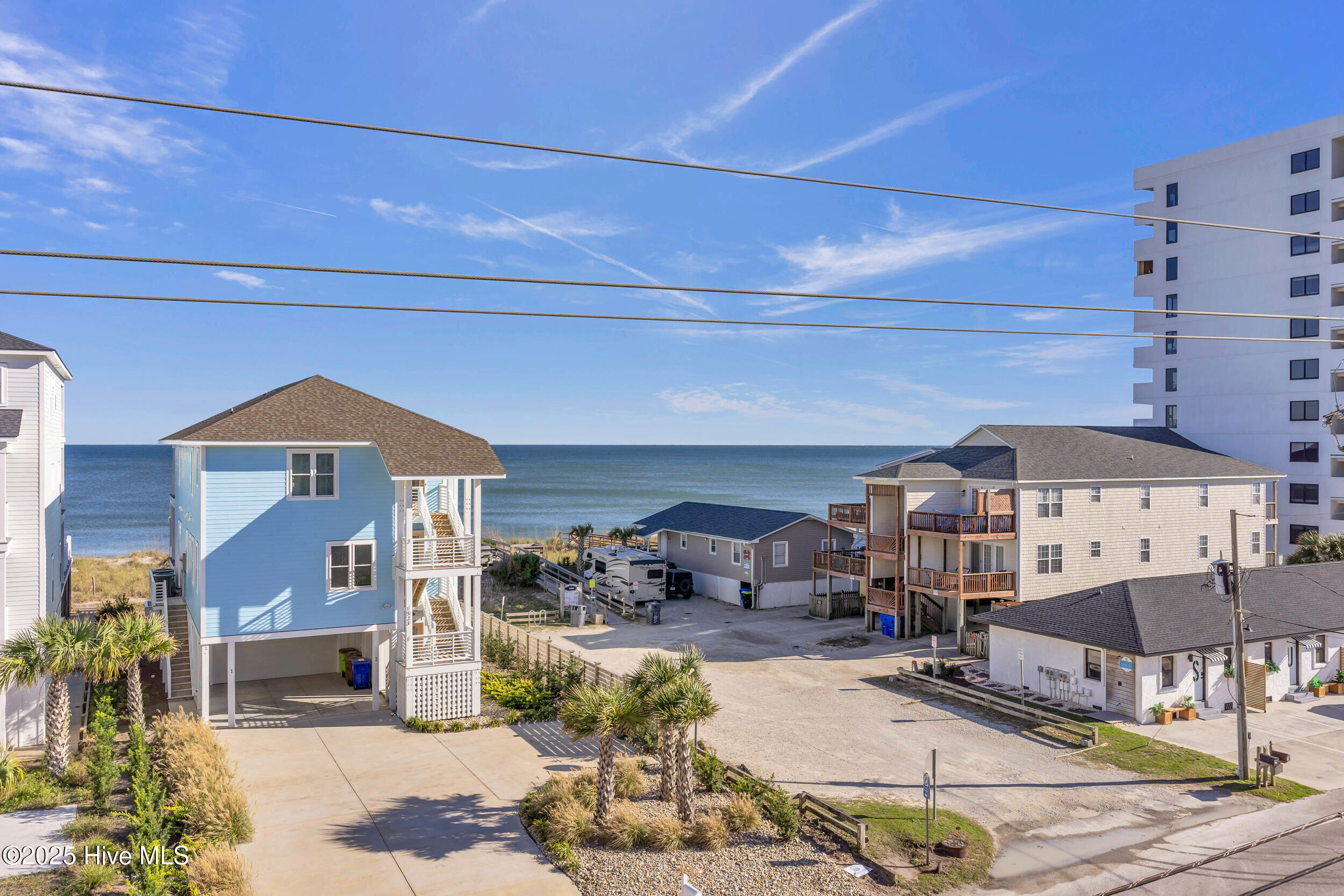 100541265 | Photo 23