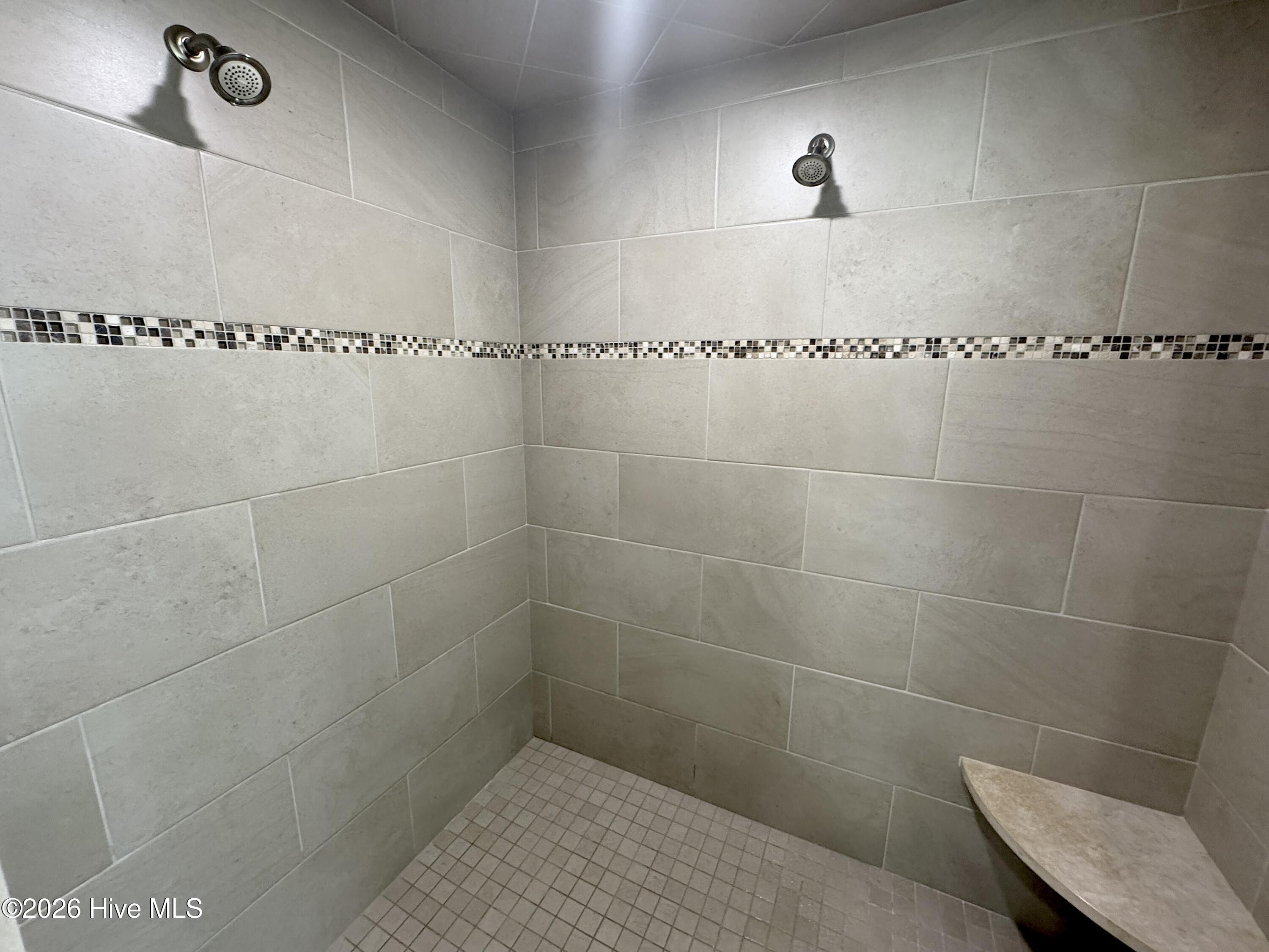 100564015 | Photo 26