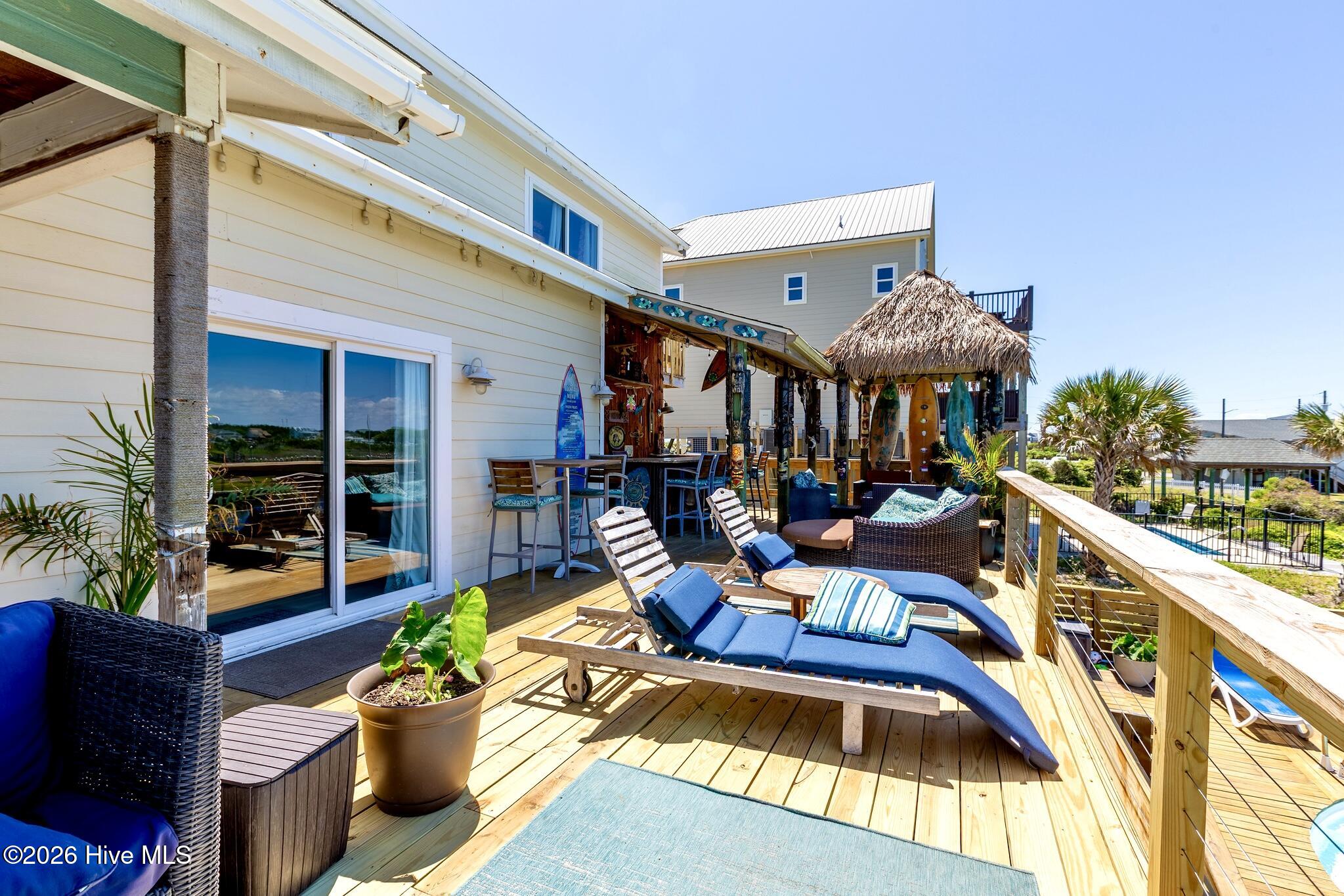 100550124 | Photo 34