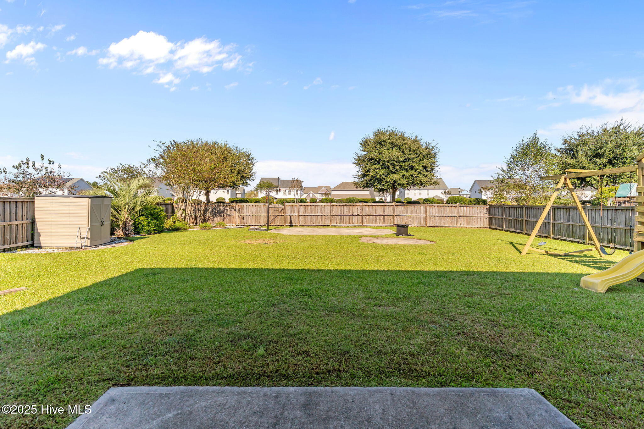 100536530 | Photo 40