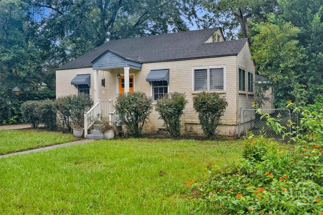 Photo 1 of Single family home for sale at 2403 Florida Ave, Savannah, GA 31404 | MLS# SA365942 | Listing updated on 2026-10-07