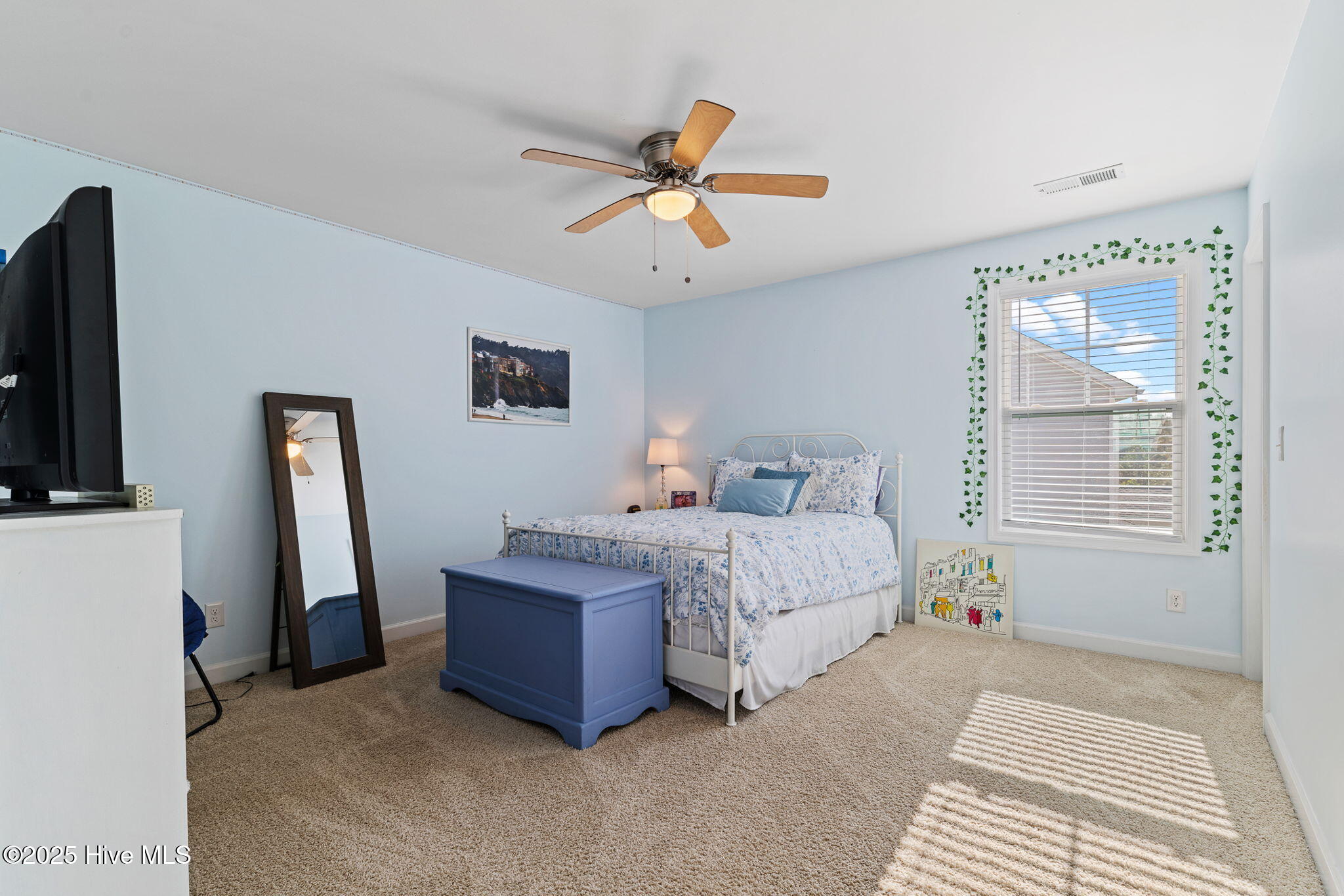 100541637 | Photo 39