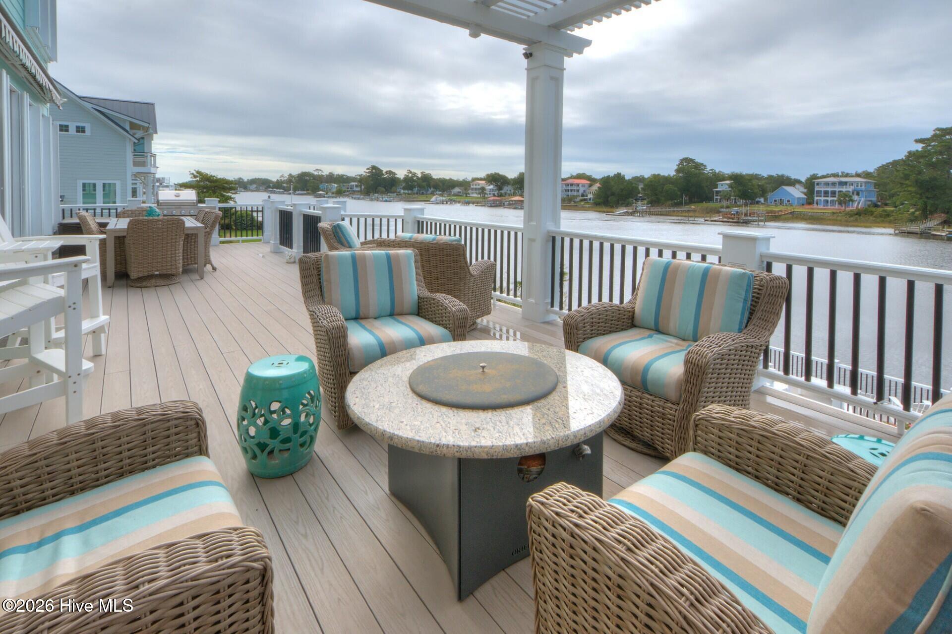 100553459 | Photo 42