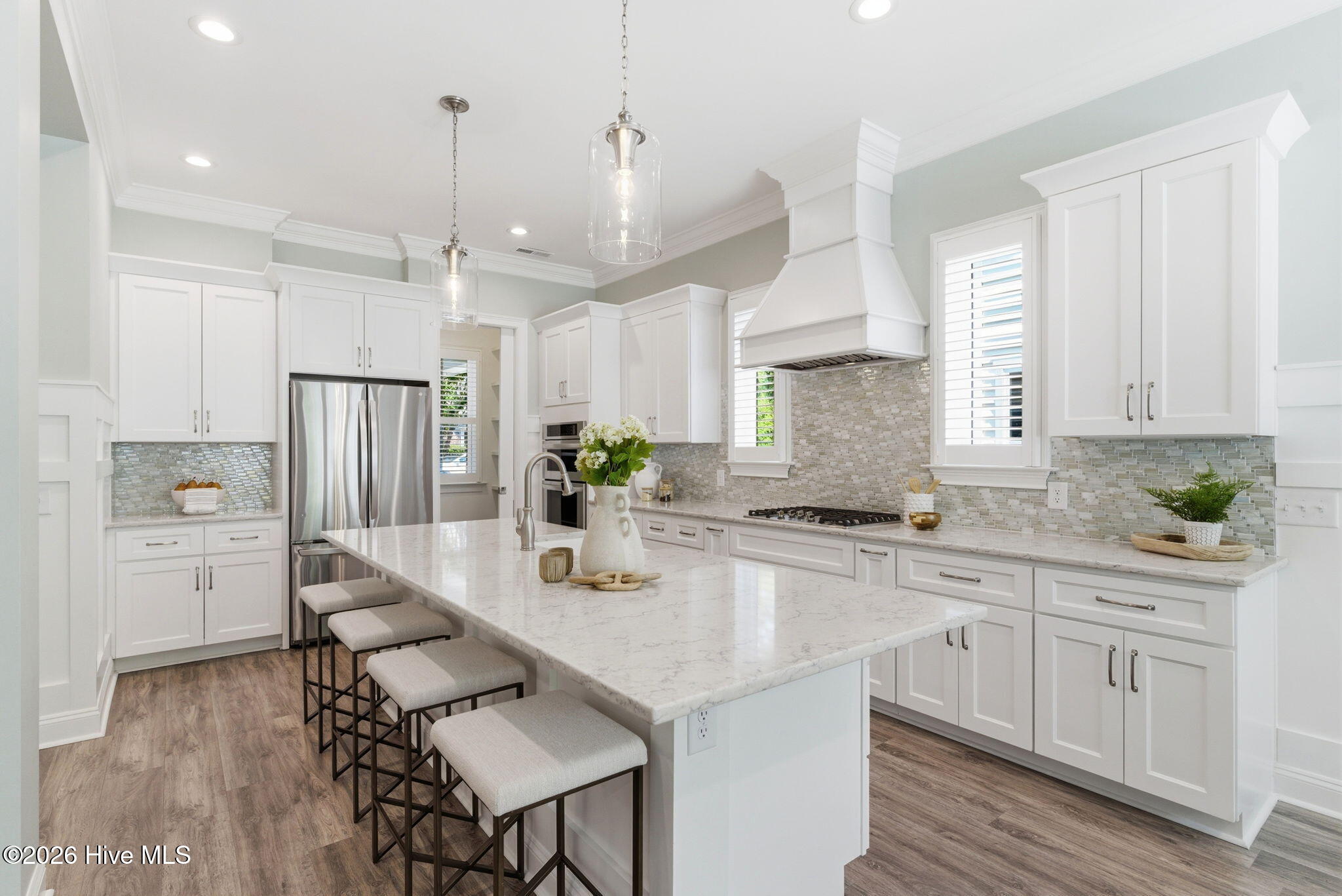 100569885 | Photo 12