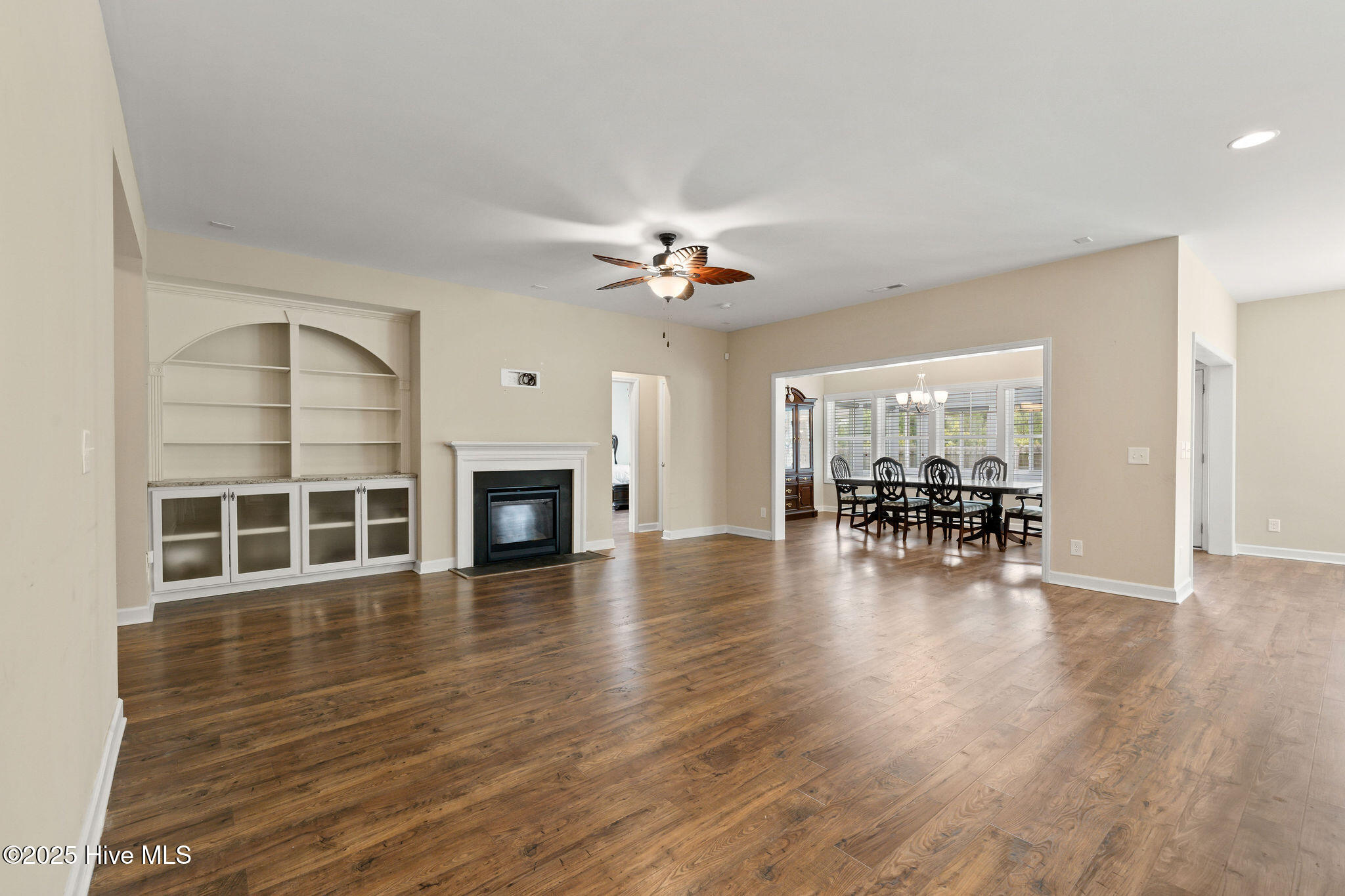 100513961 | Photo 15