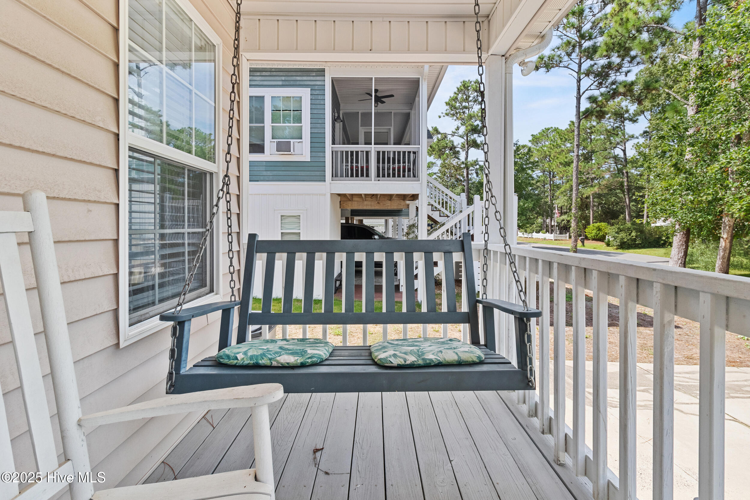 100525296 | Photo 13