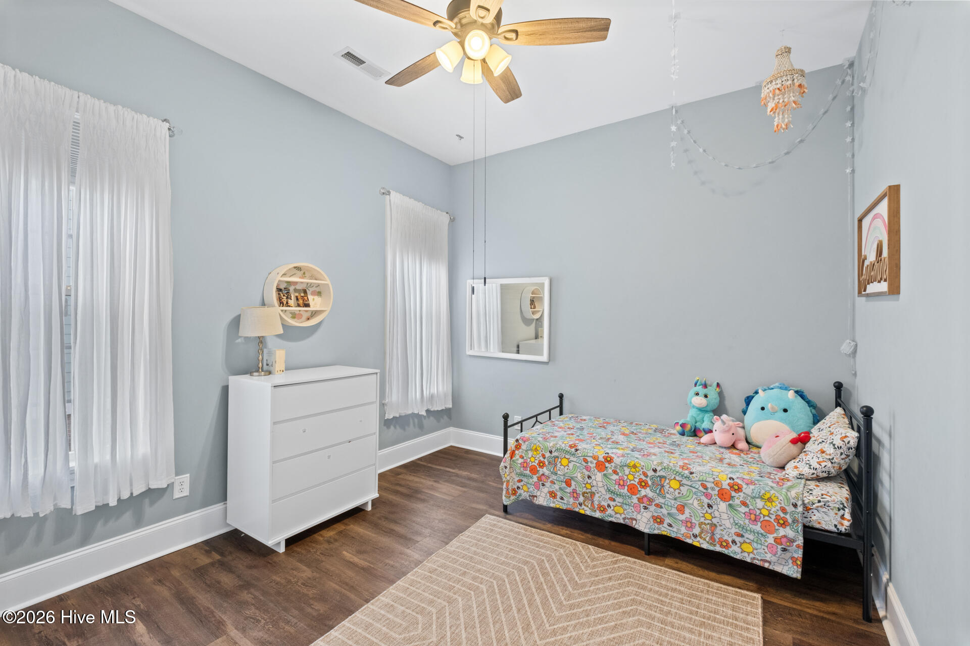 100564524 | Photo 37