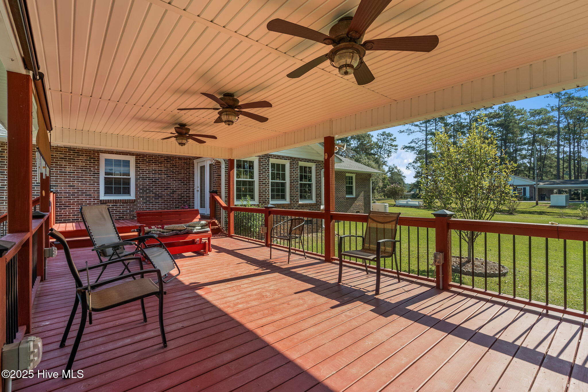 100532446 | Photo 28