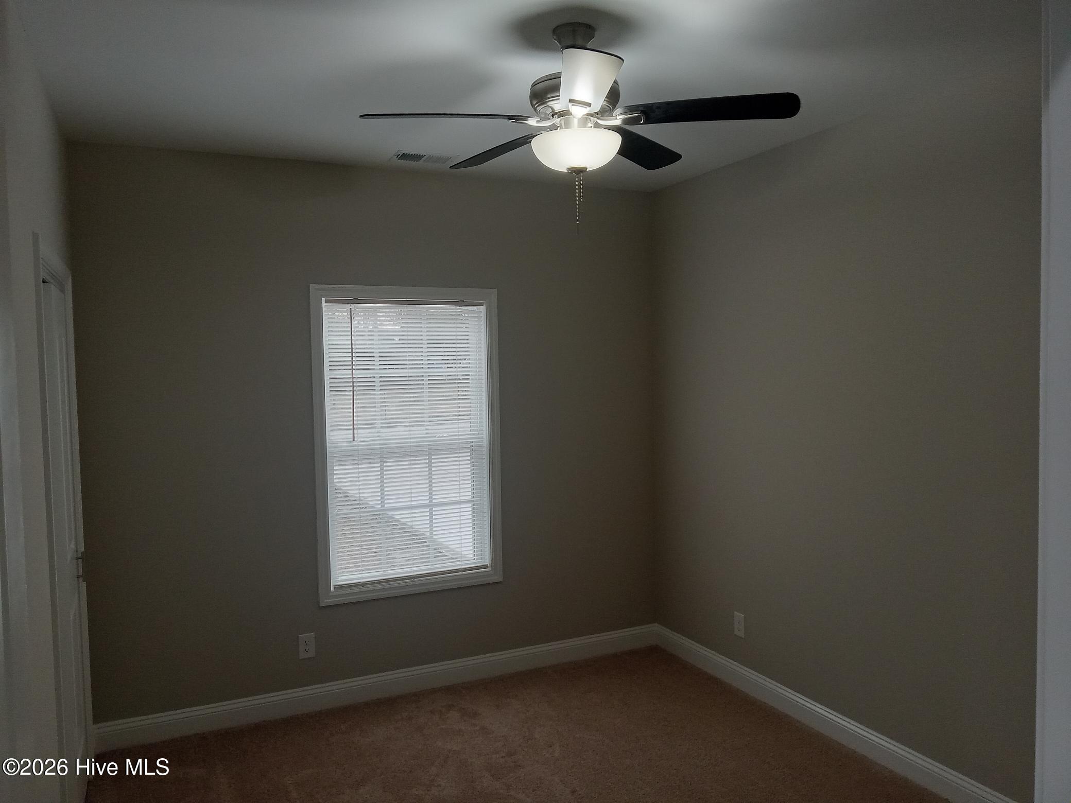 100521963 | Photo 15