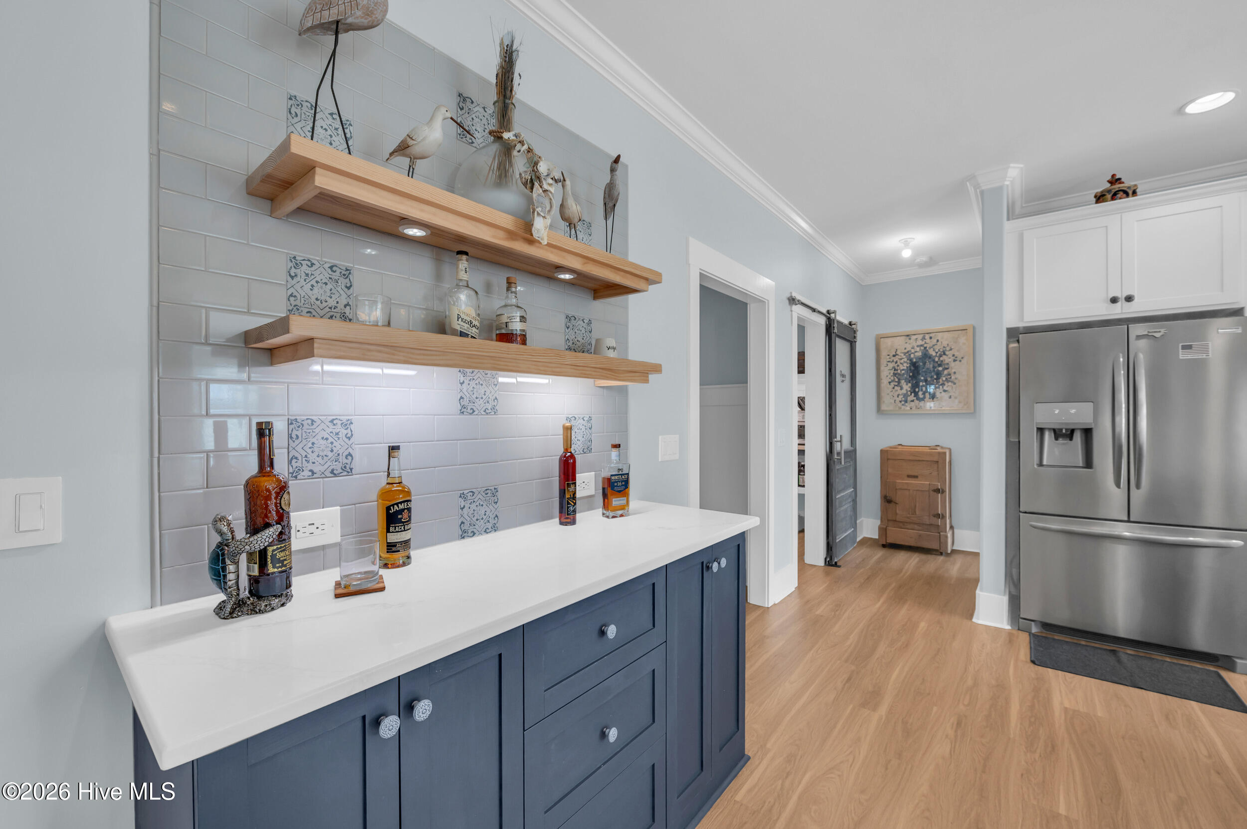 100550719 | Photo 15