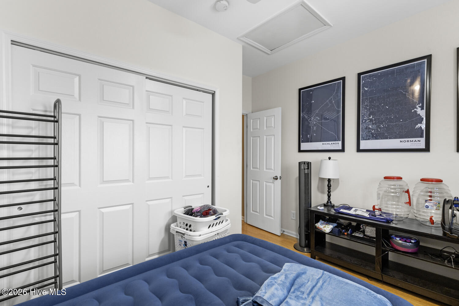 100548901 | Photo 19