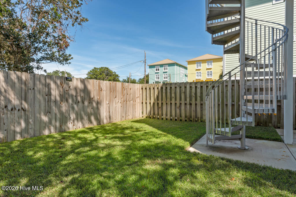 100509824 | Photo 35