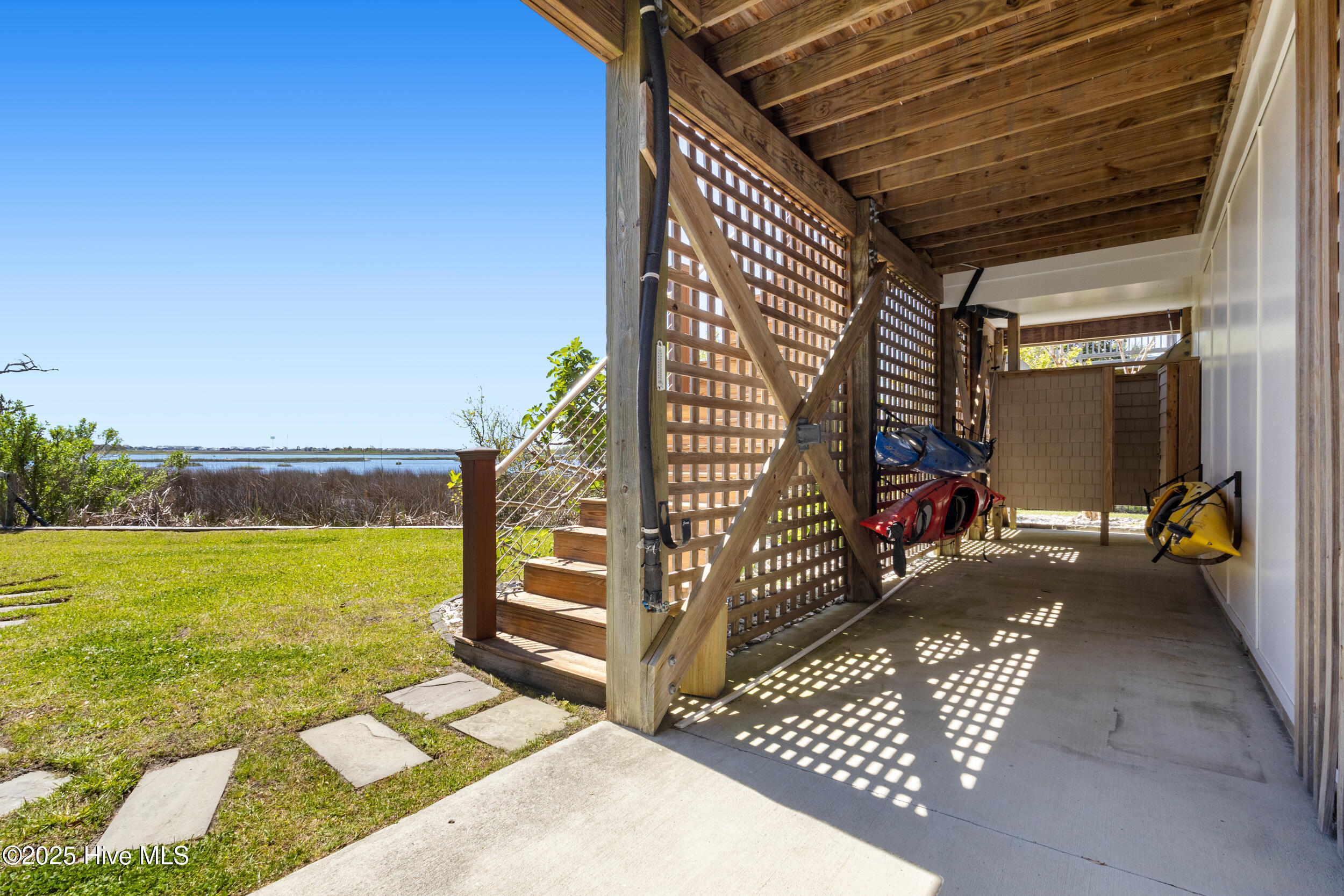 100487691 | Photo 50