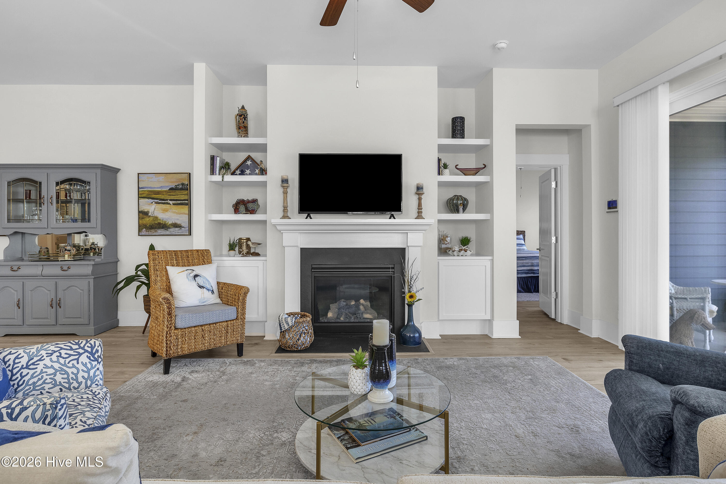 100557593 | Photo 13