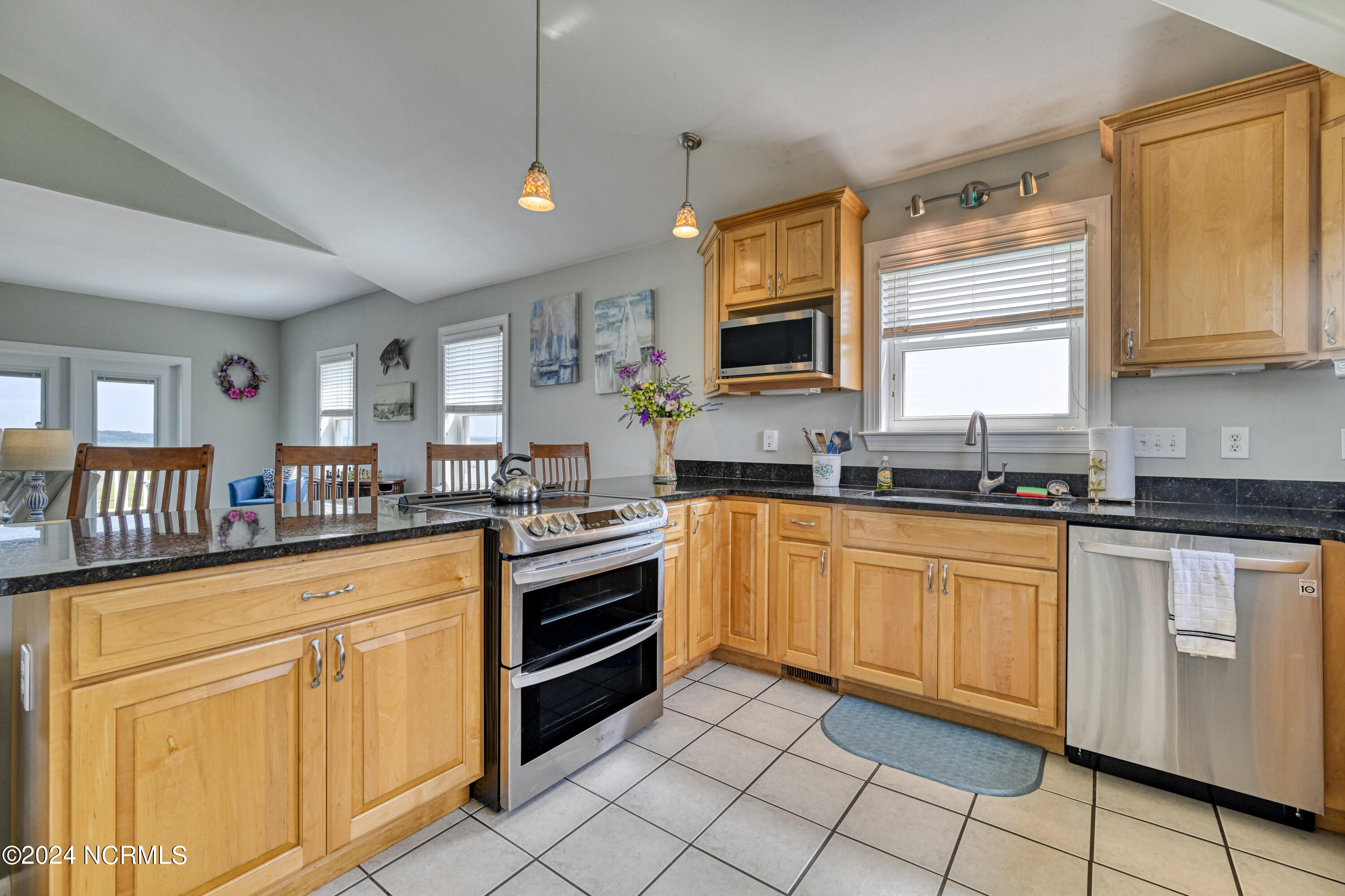 100500754 | Photo 14