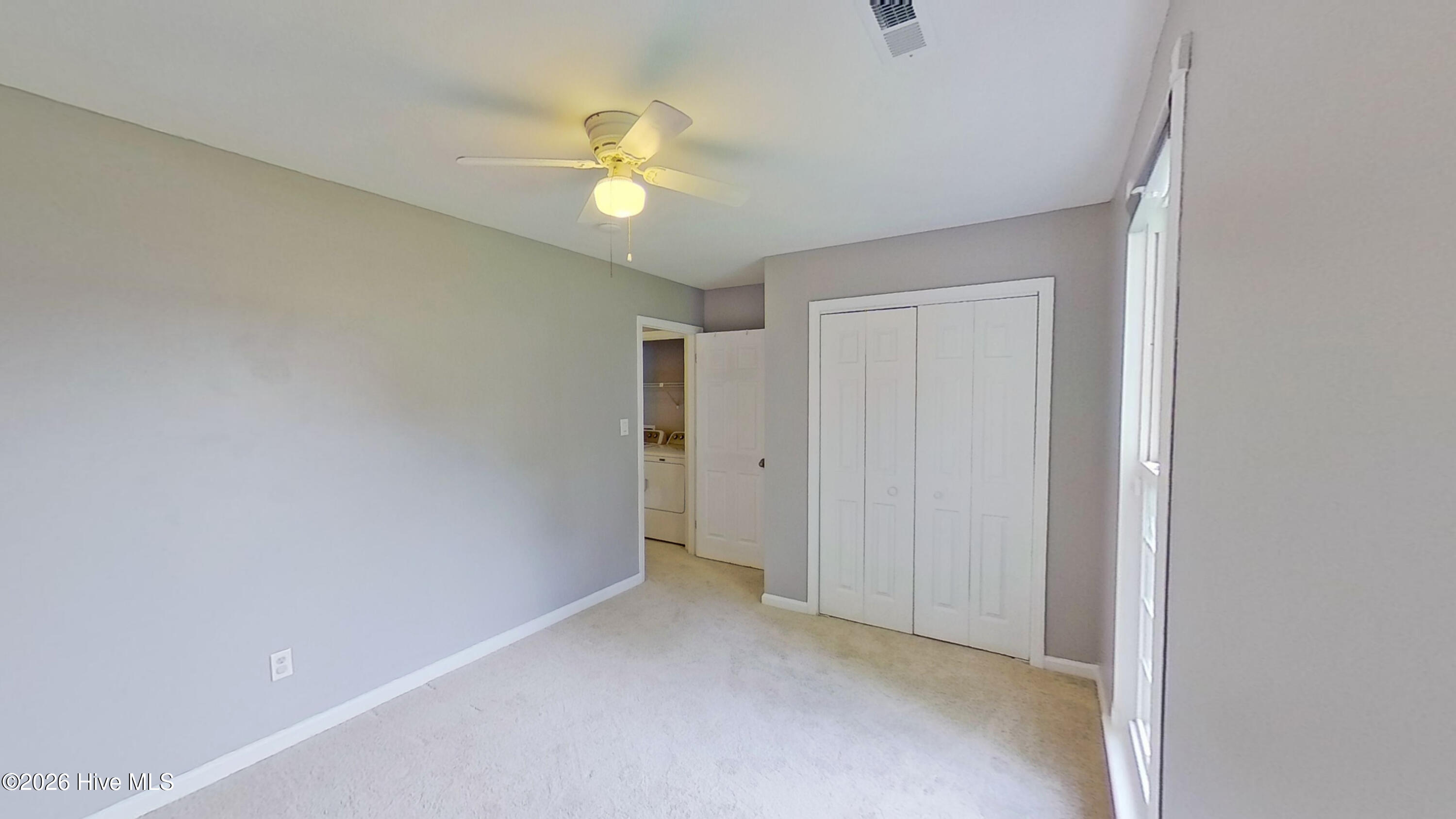 100572788 | Photo 21