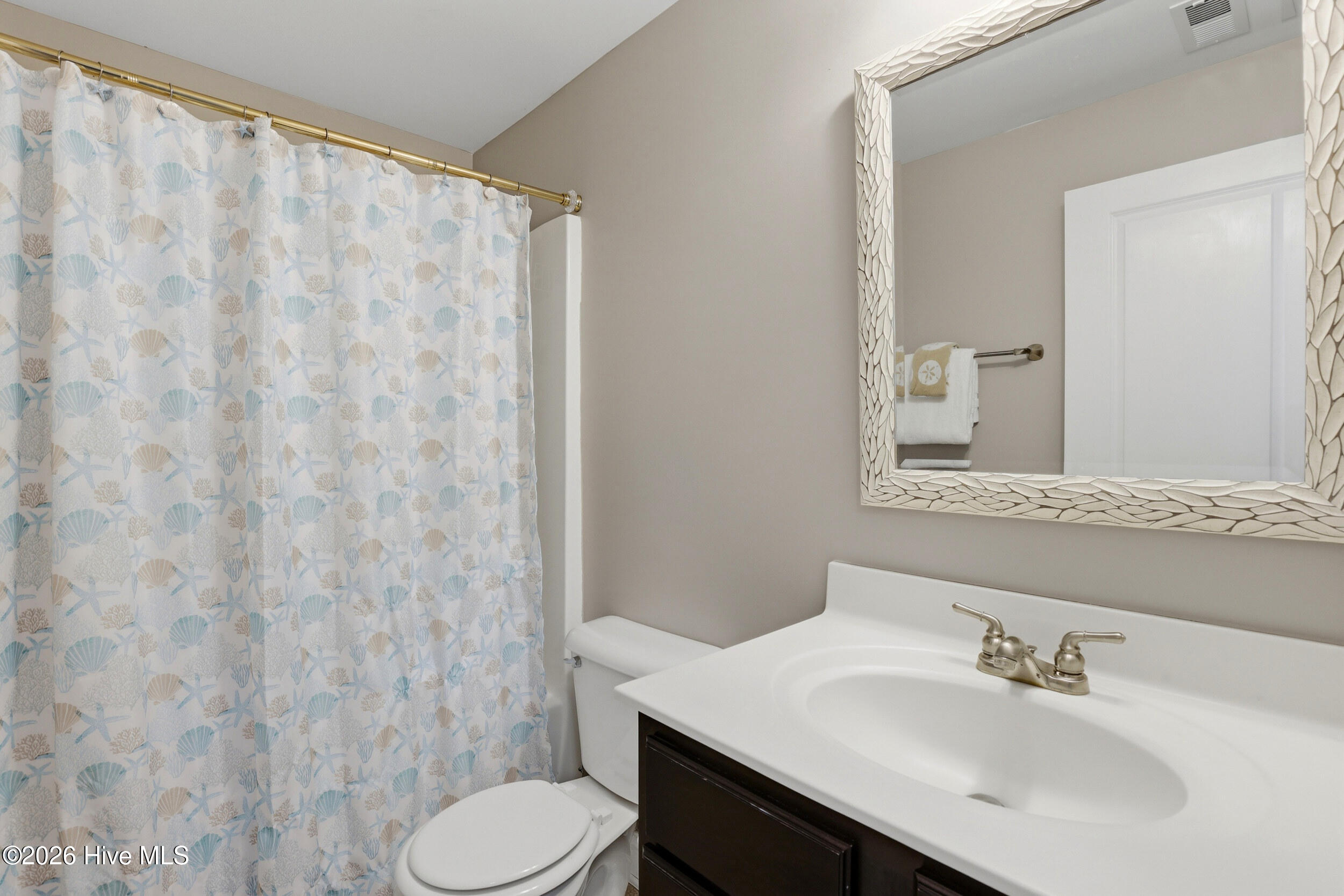 100561174 | Photo 33