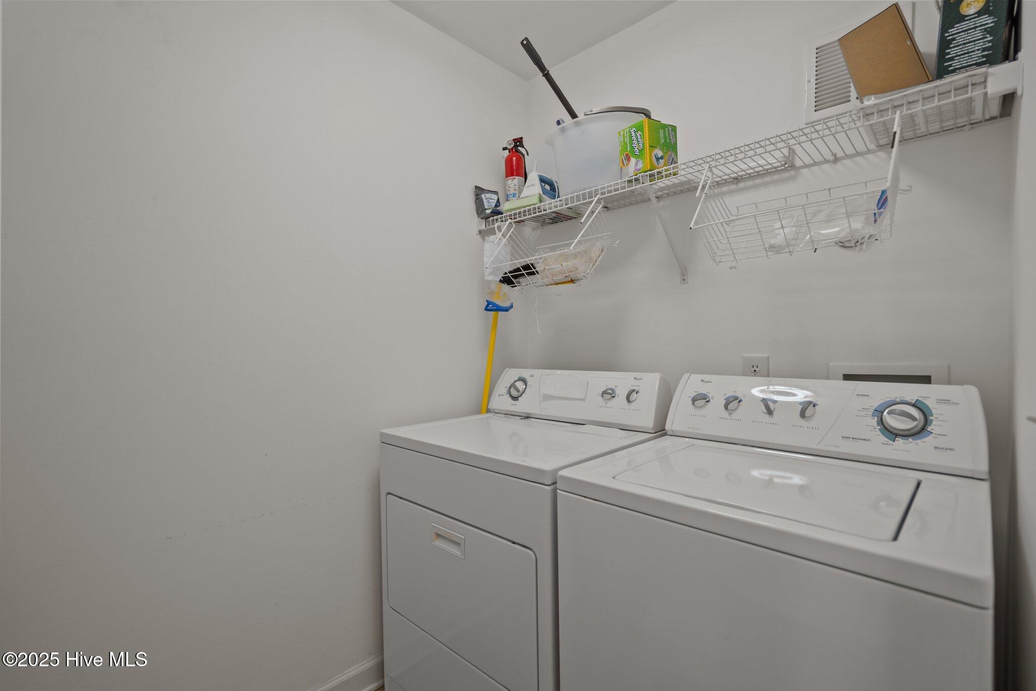 100517725 | Photo 32