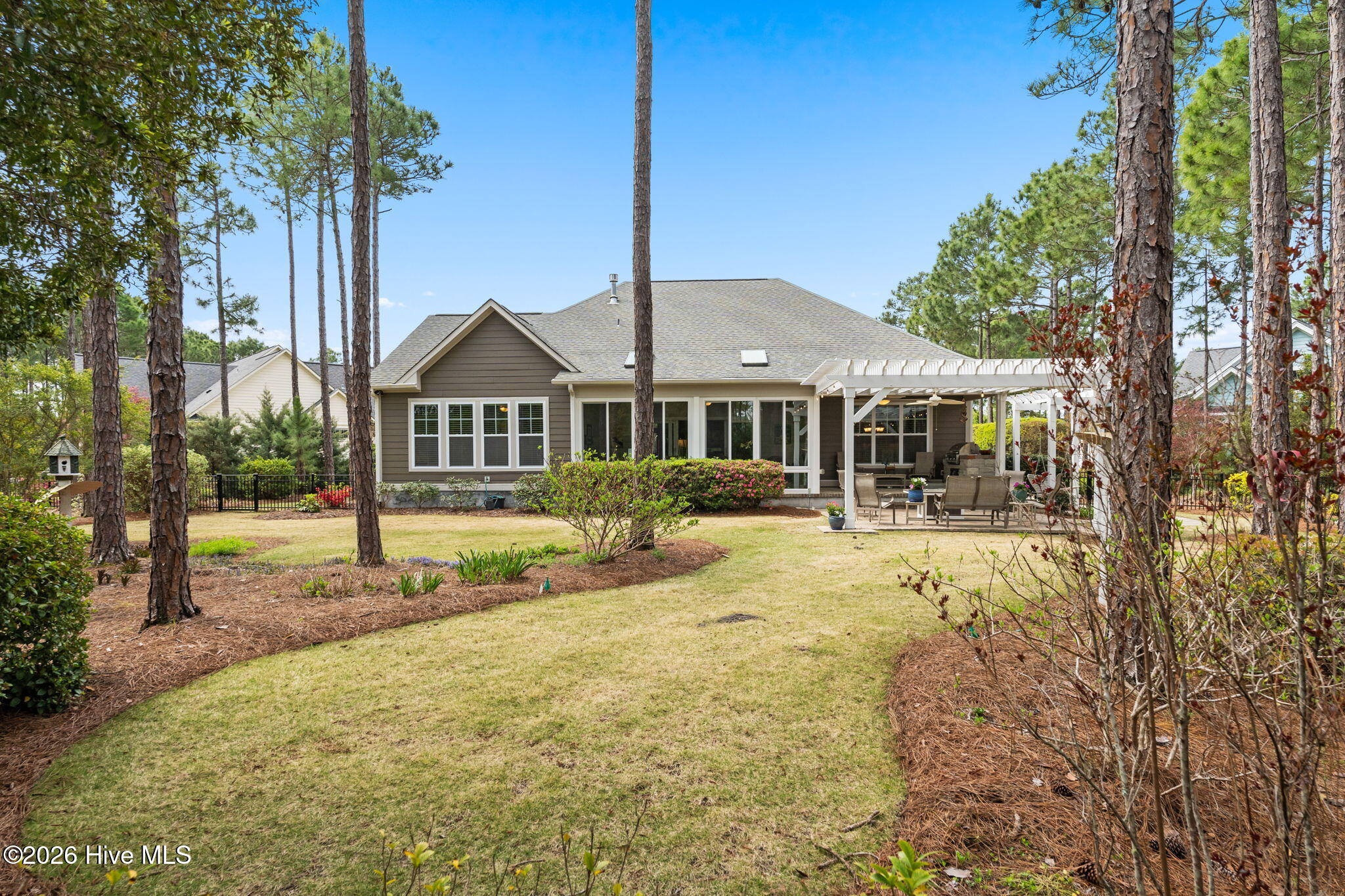 100566382 | Photo 57