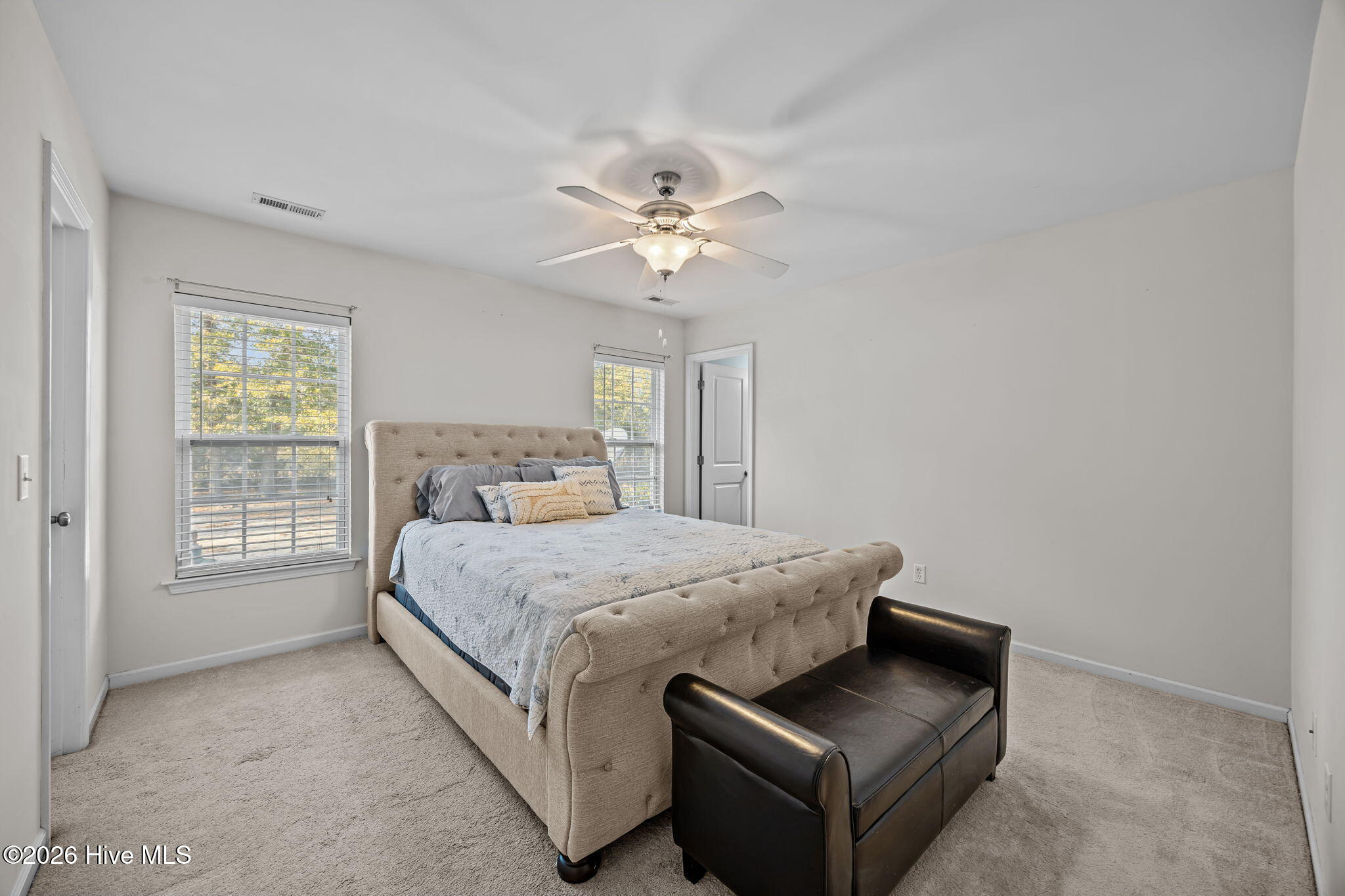 100552051 | Photo 12